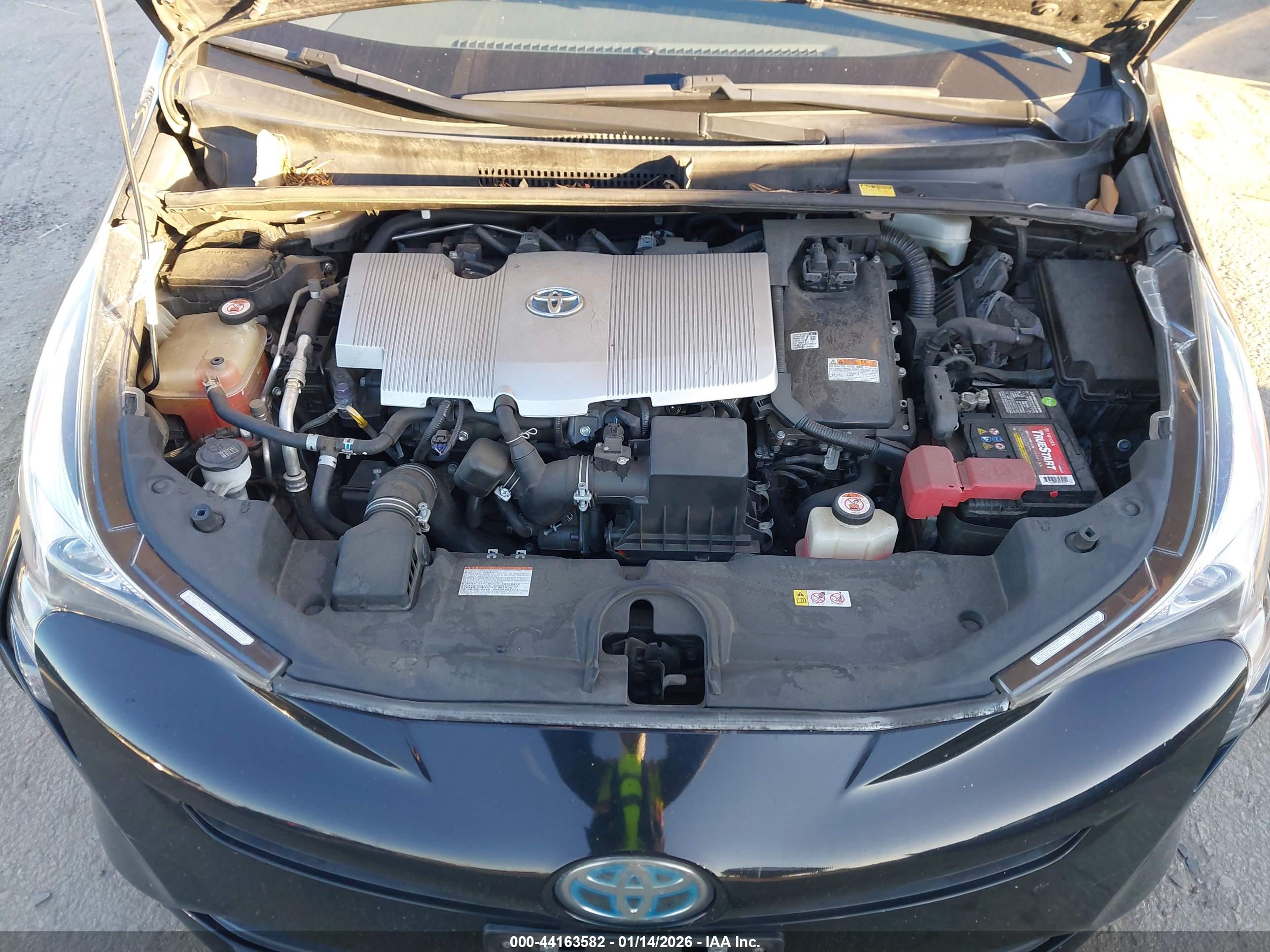TOYOTA PRIUS image 10