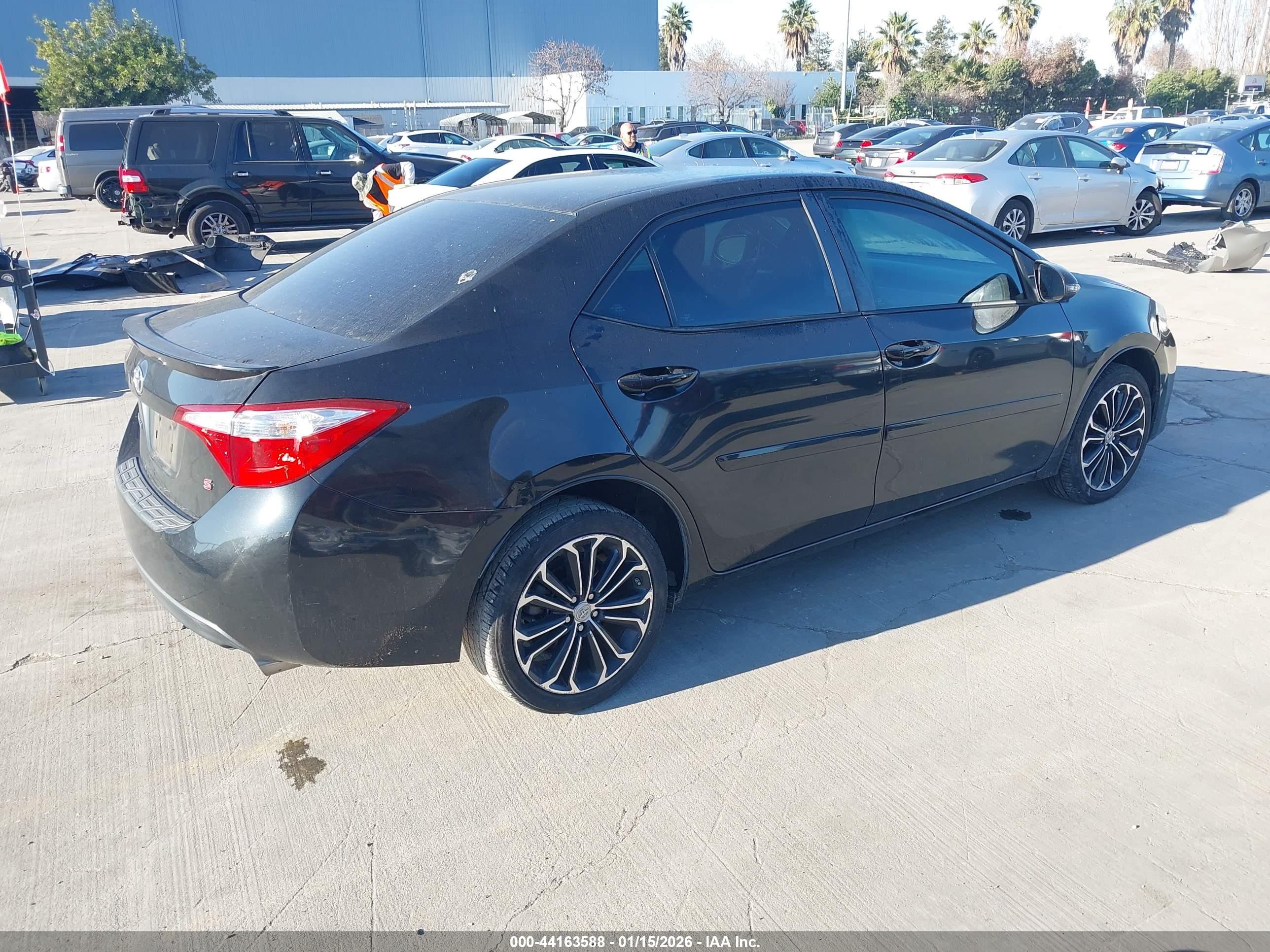 TOYOTA COROLLA image 4