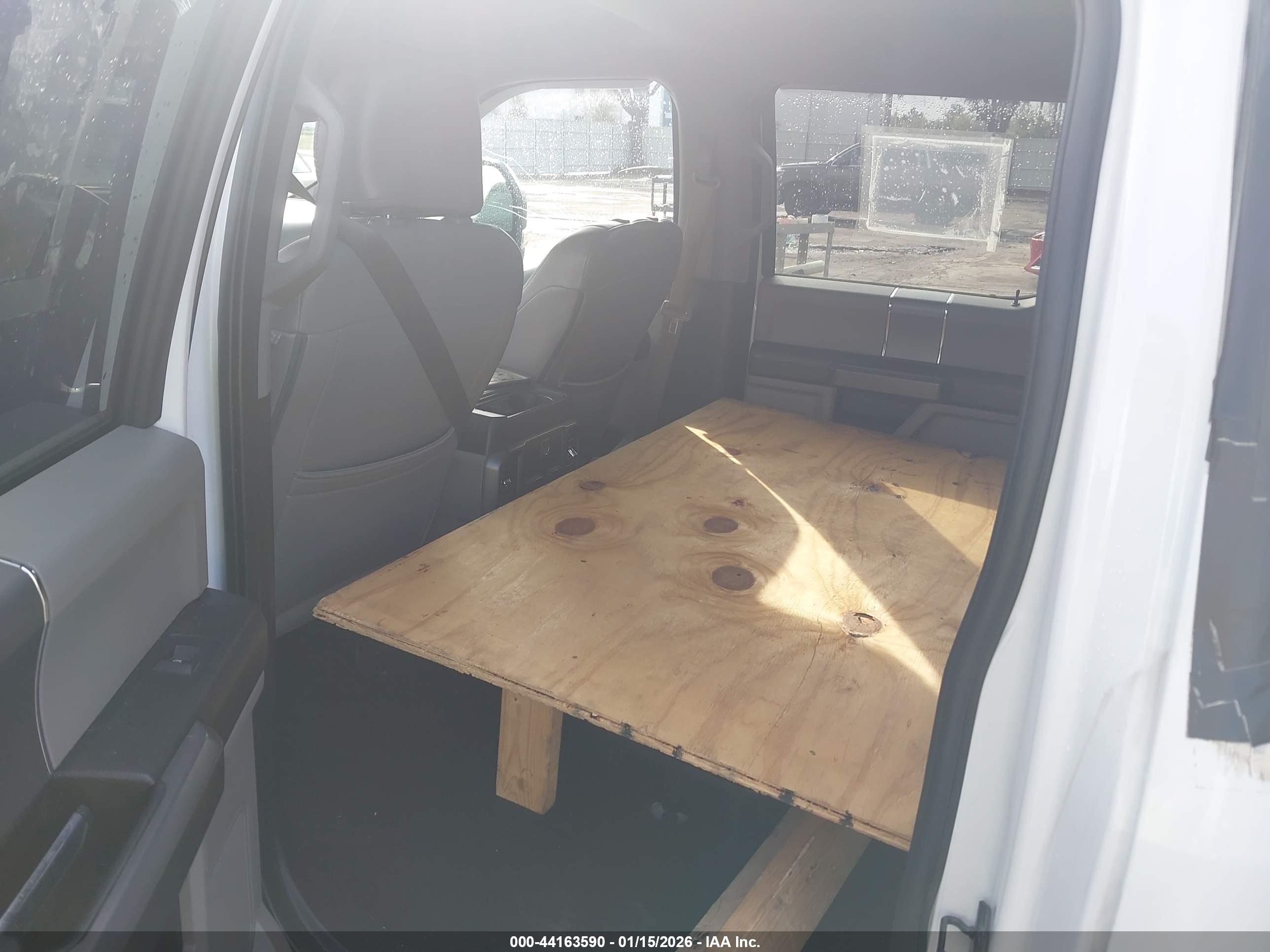 FORD F-350 image 8