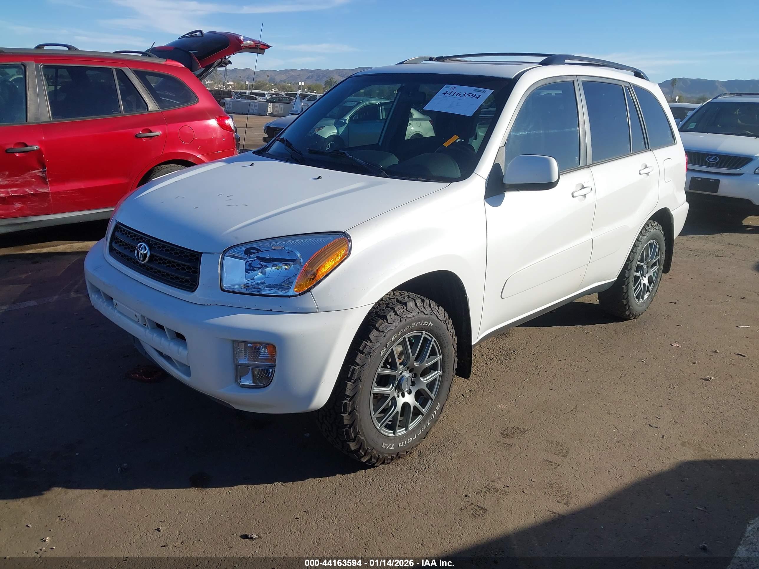TOYOTA RAV4 image 2