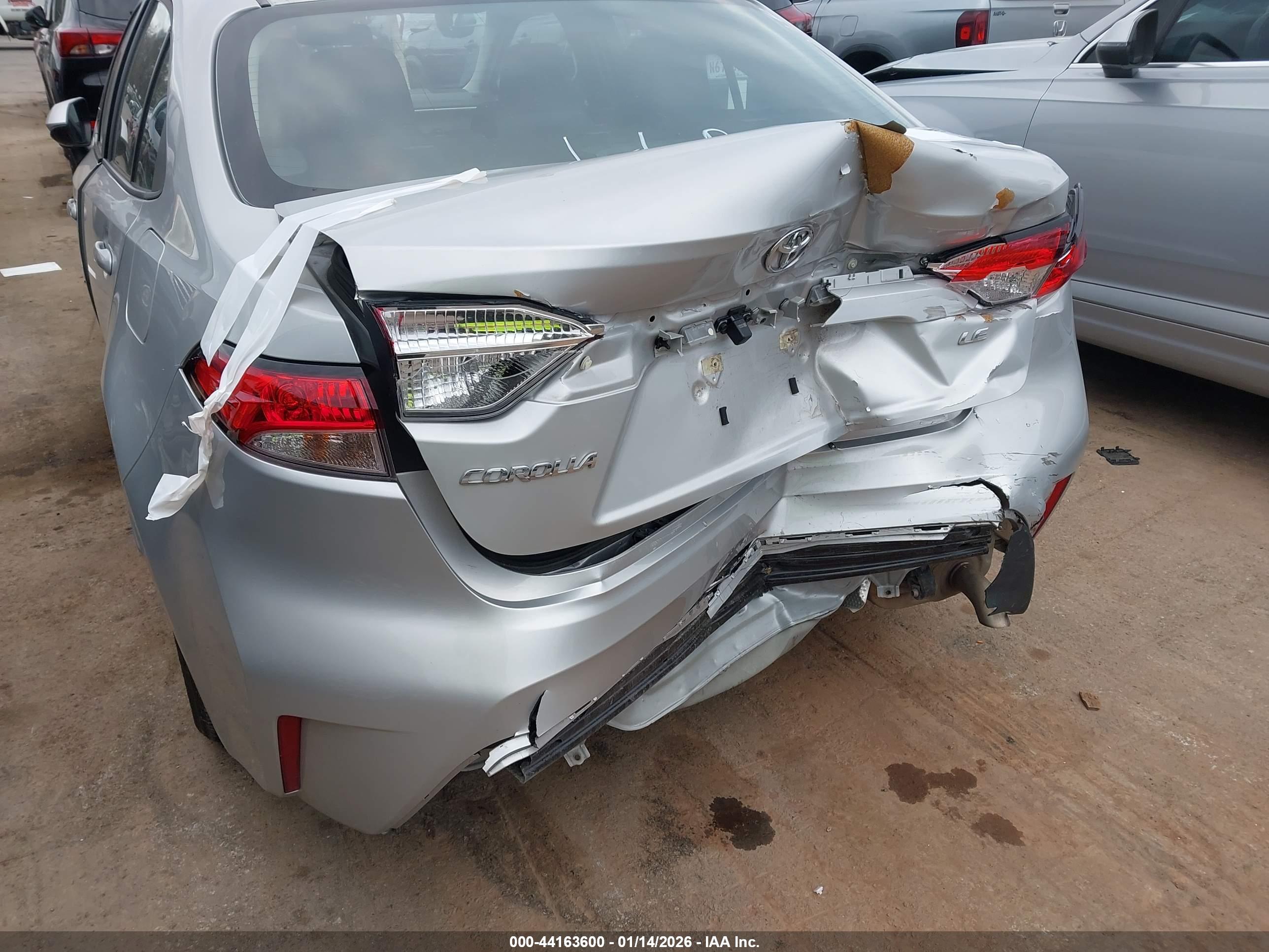 TOYOTA COROLLA image 6