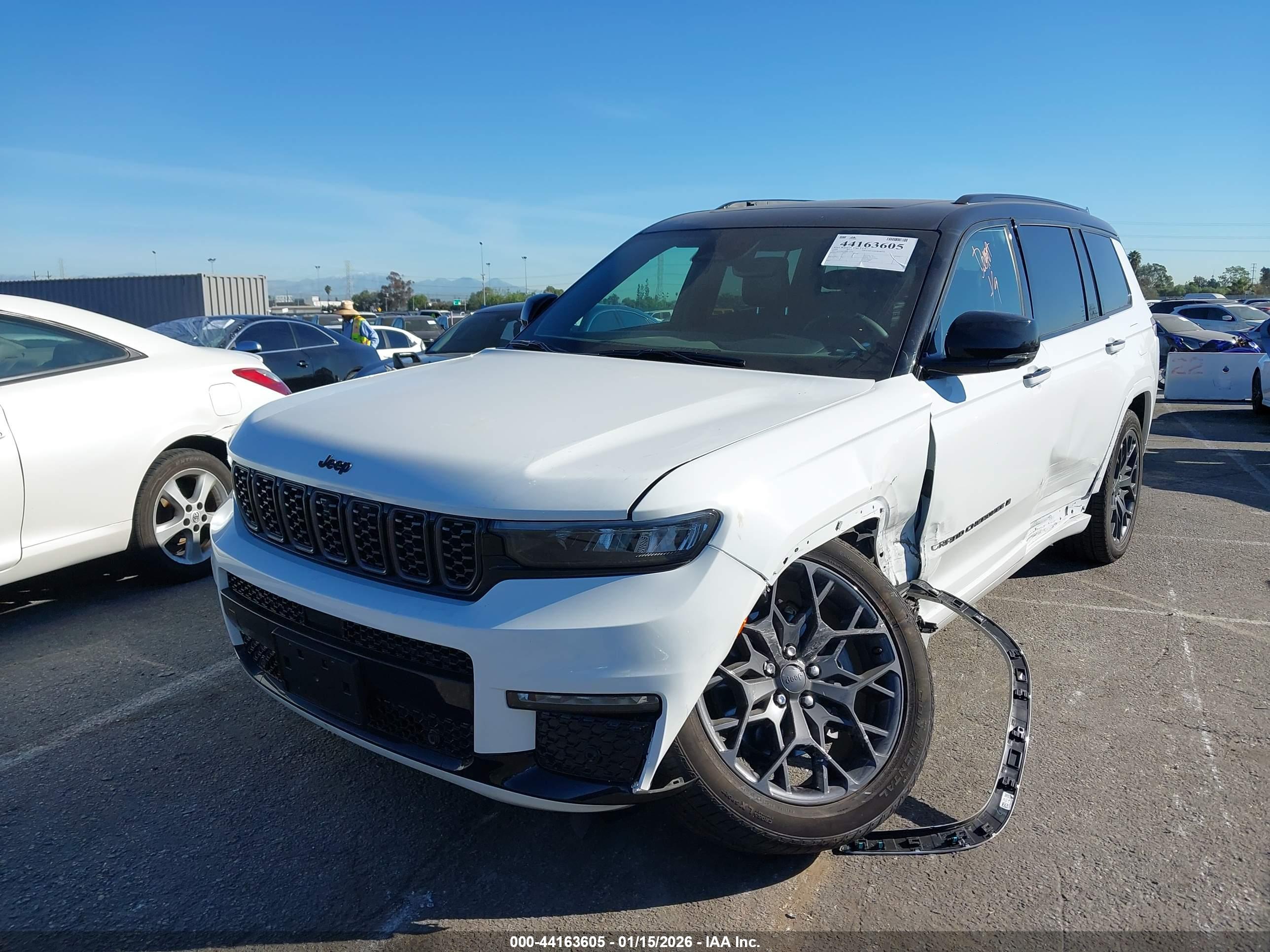 JEEP GRAND image 2