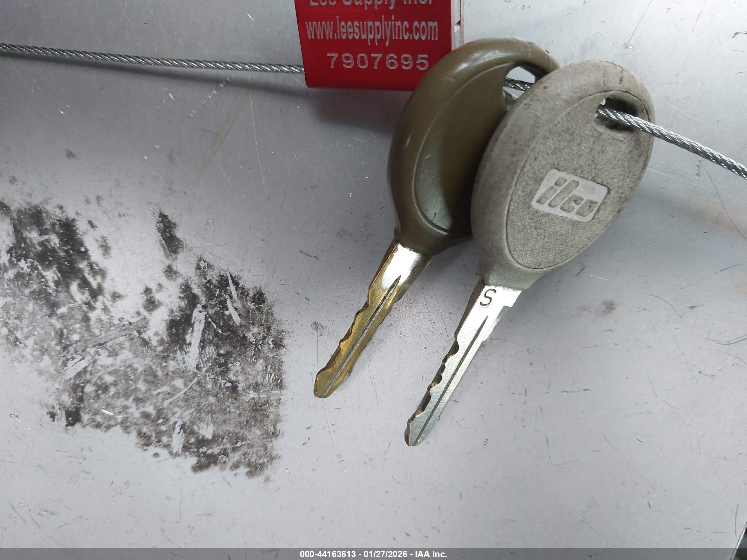 DODGE CARAVAN image 11