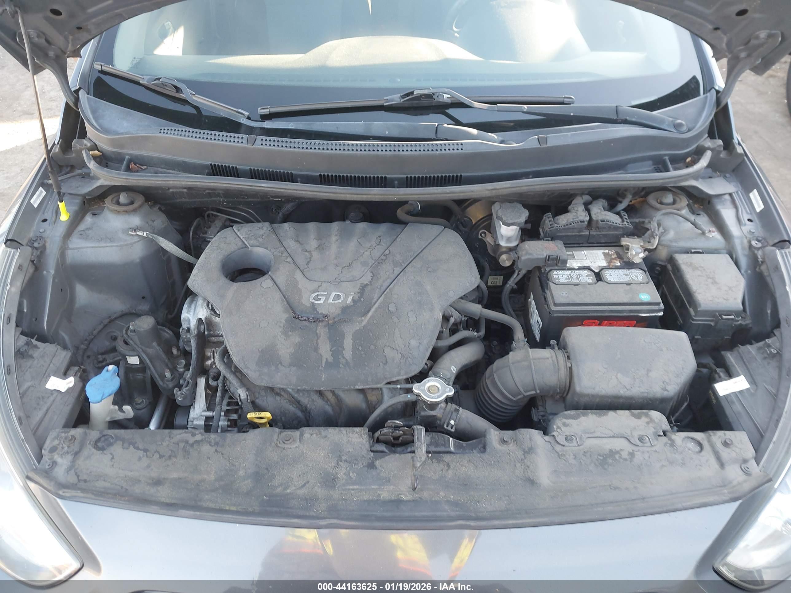 HYUNDAI ACCENT image 10