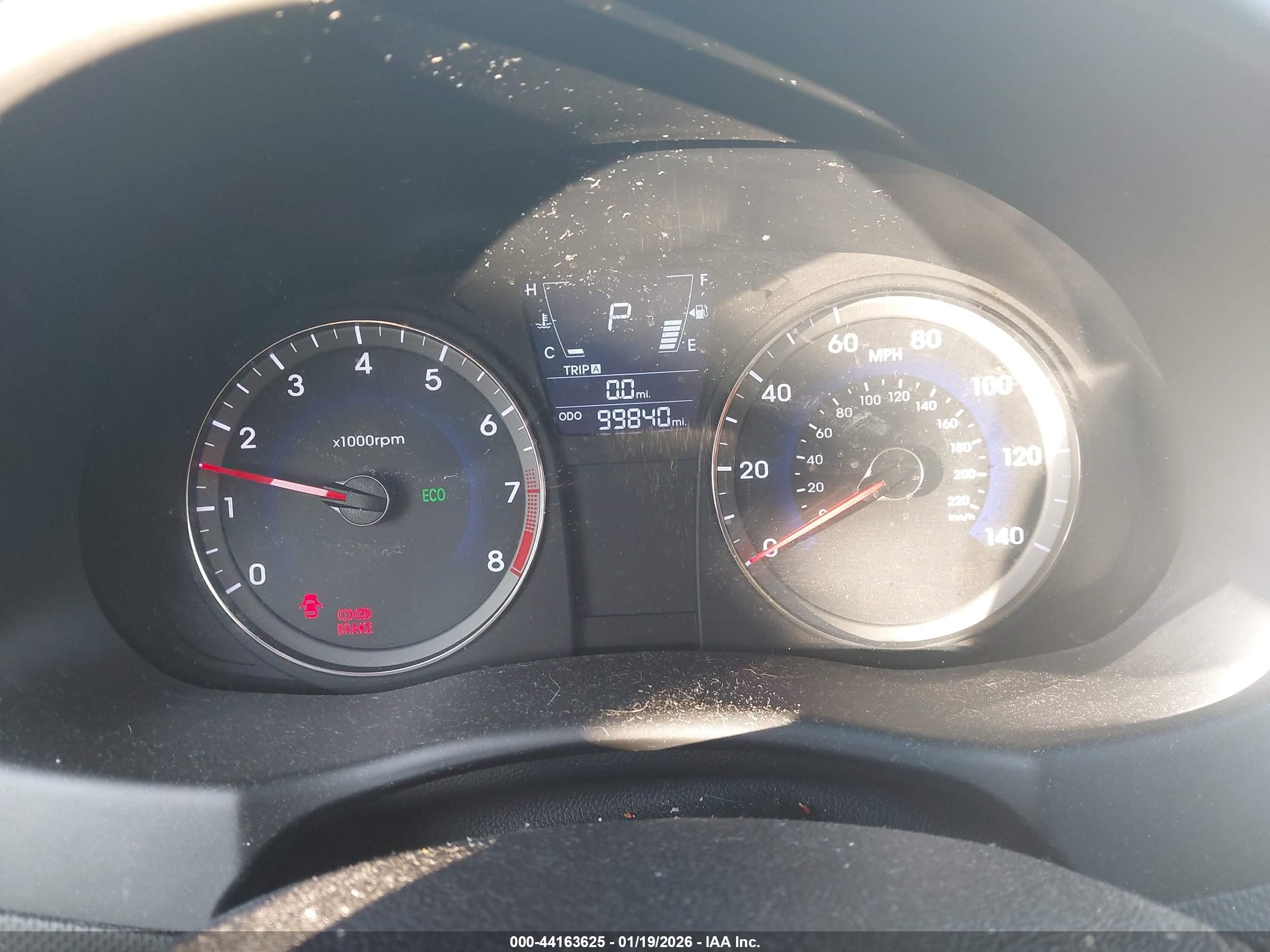HYUNDAI ACCENT image 7