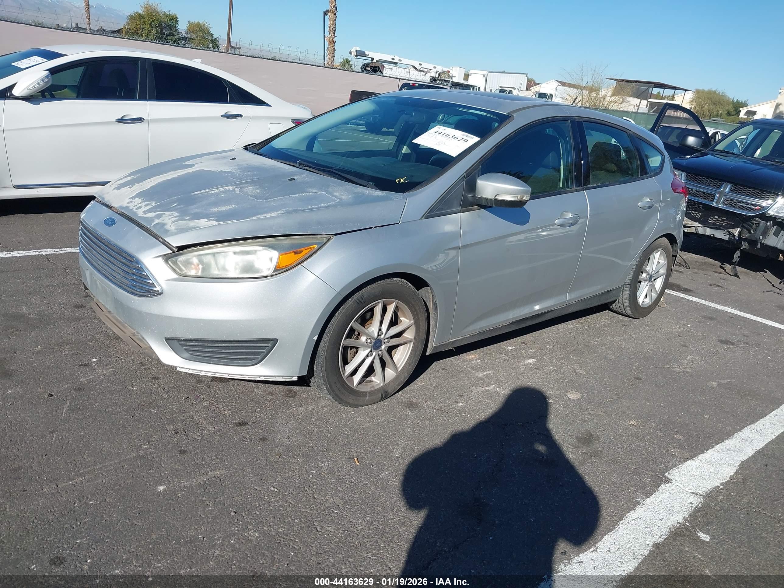 FORD FOCUS image 2