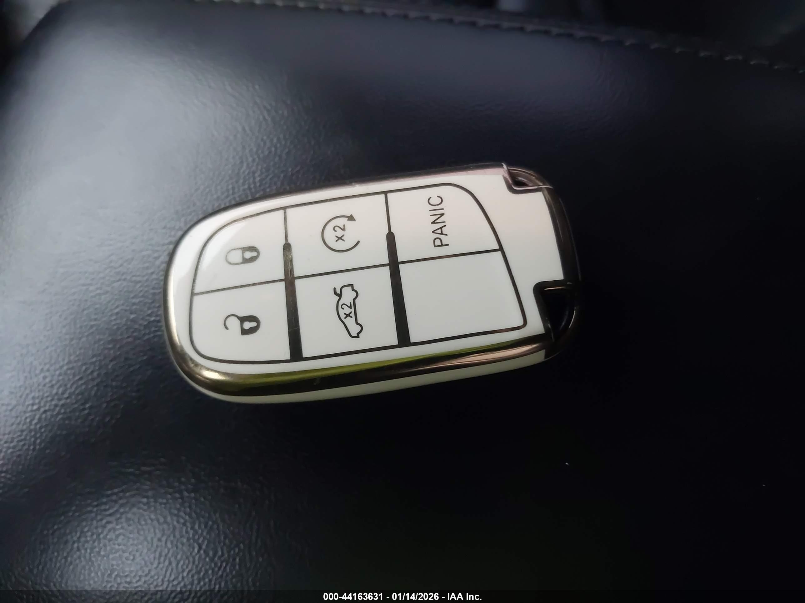 JEEP GRAND image 11