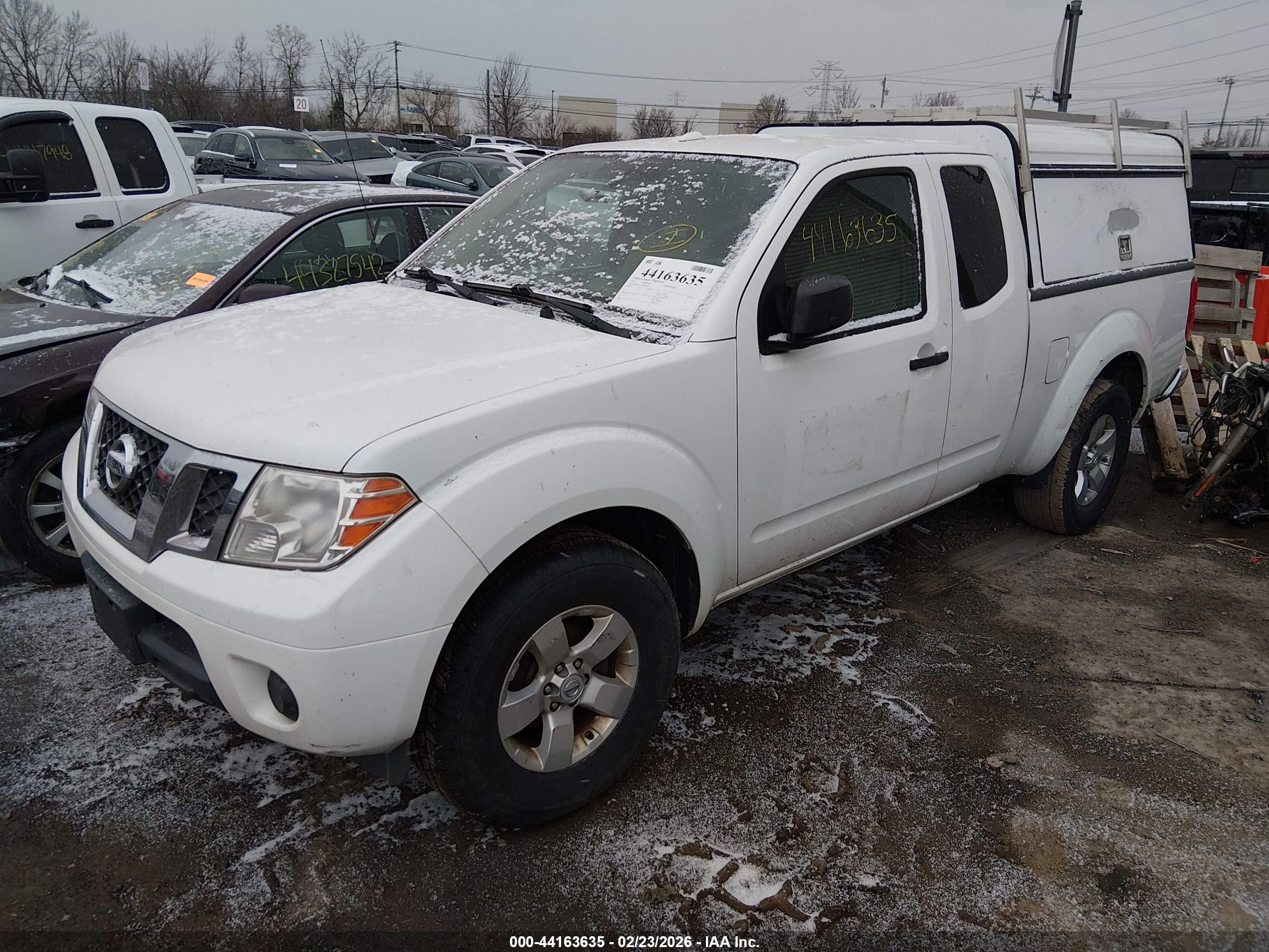 NISSAN FRONTIER image 2