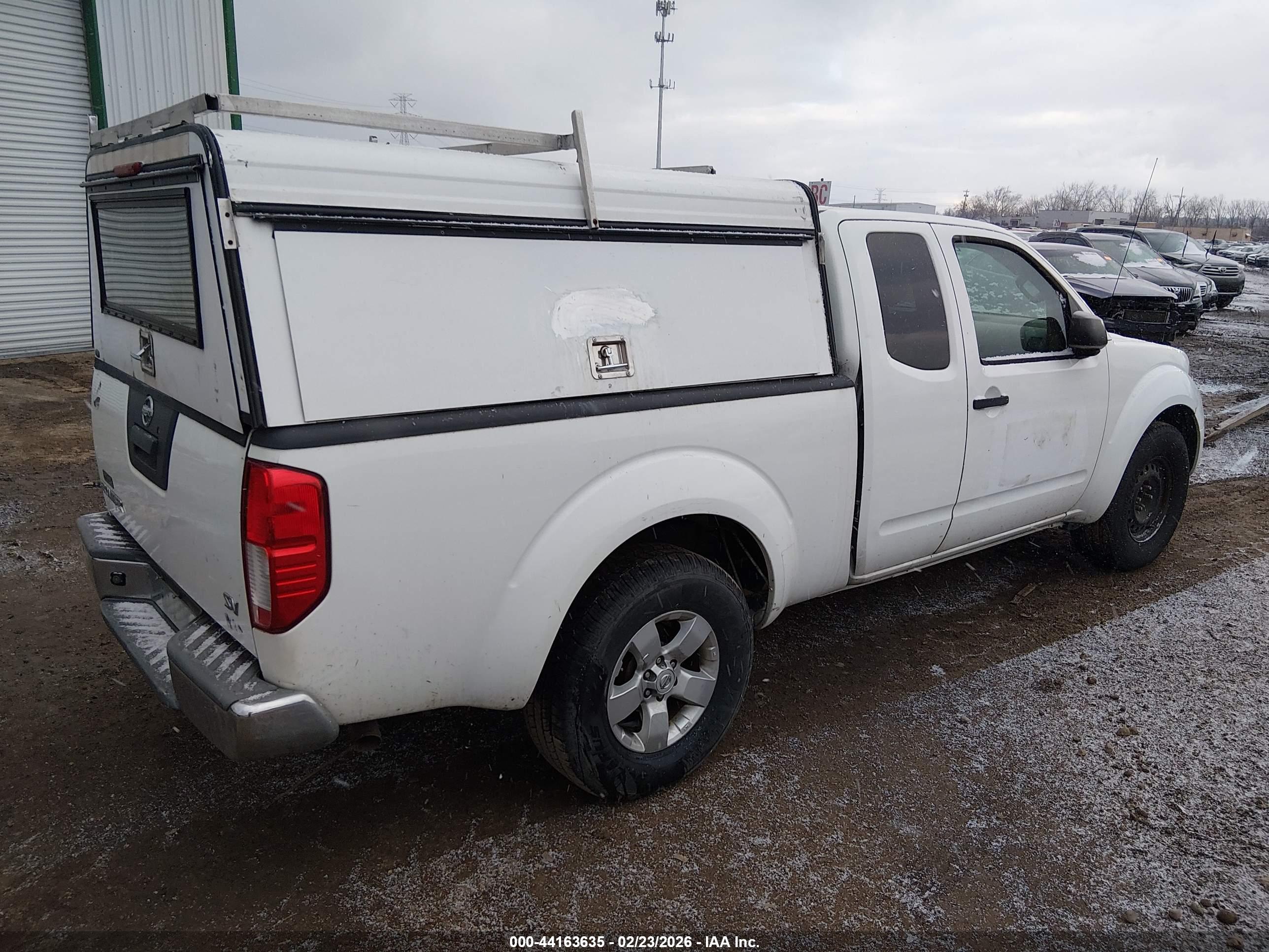 NISSAN FRONTIER image 4