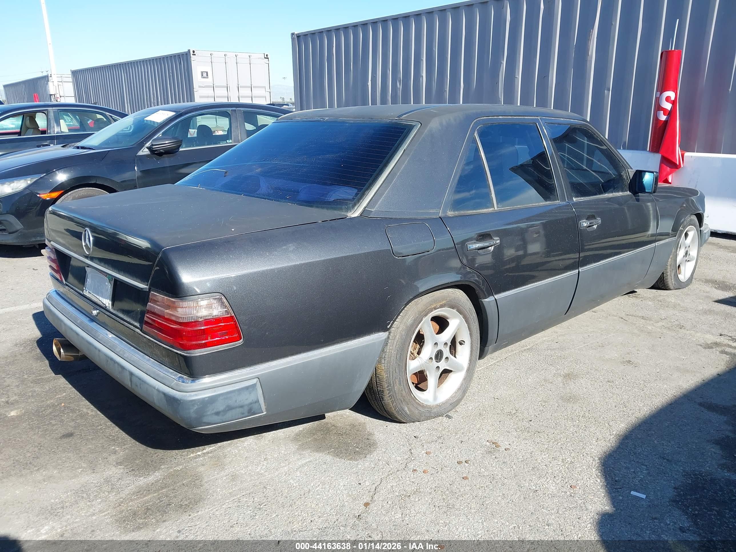 MERCEDES-BENZ 400 image 4