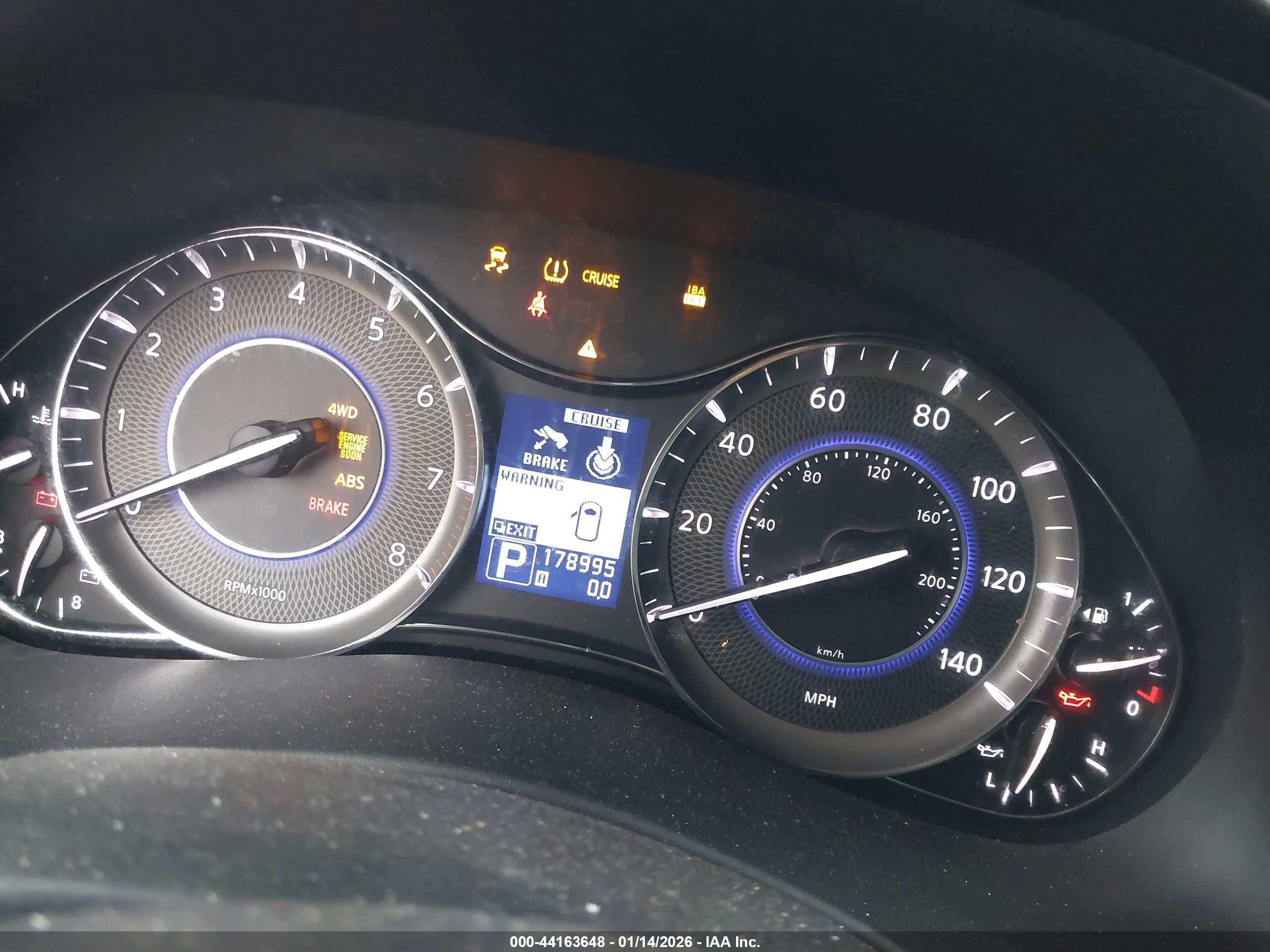 INFINITI QX56 image 7