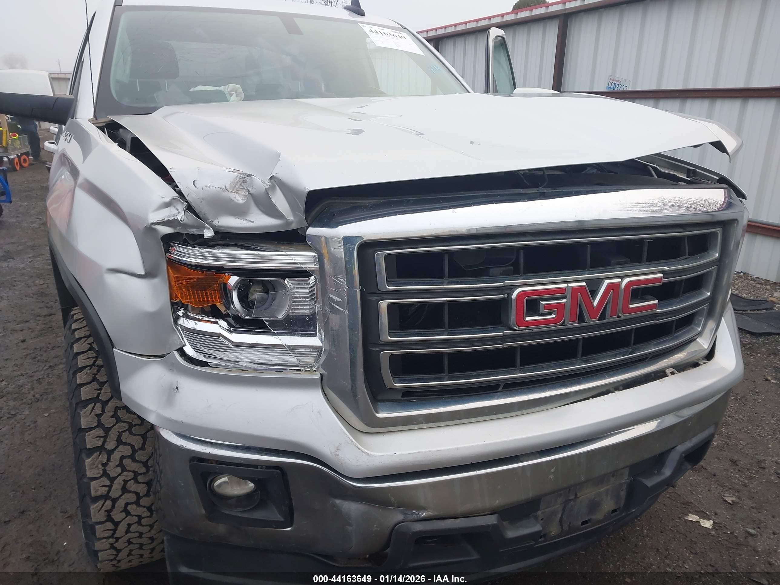 GMC SIERRA image 6