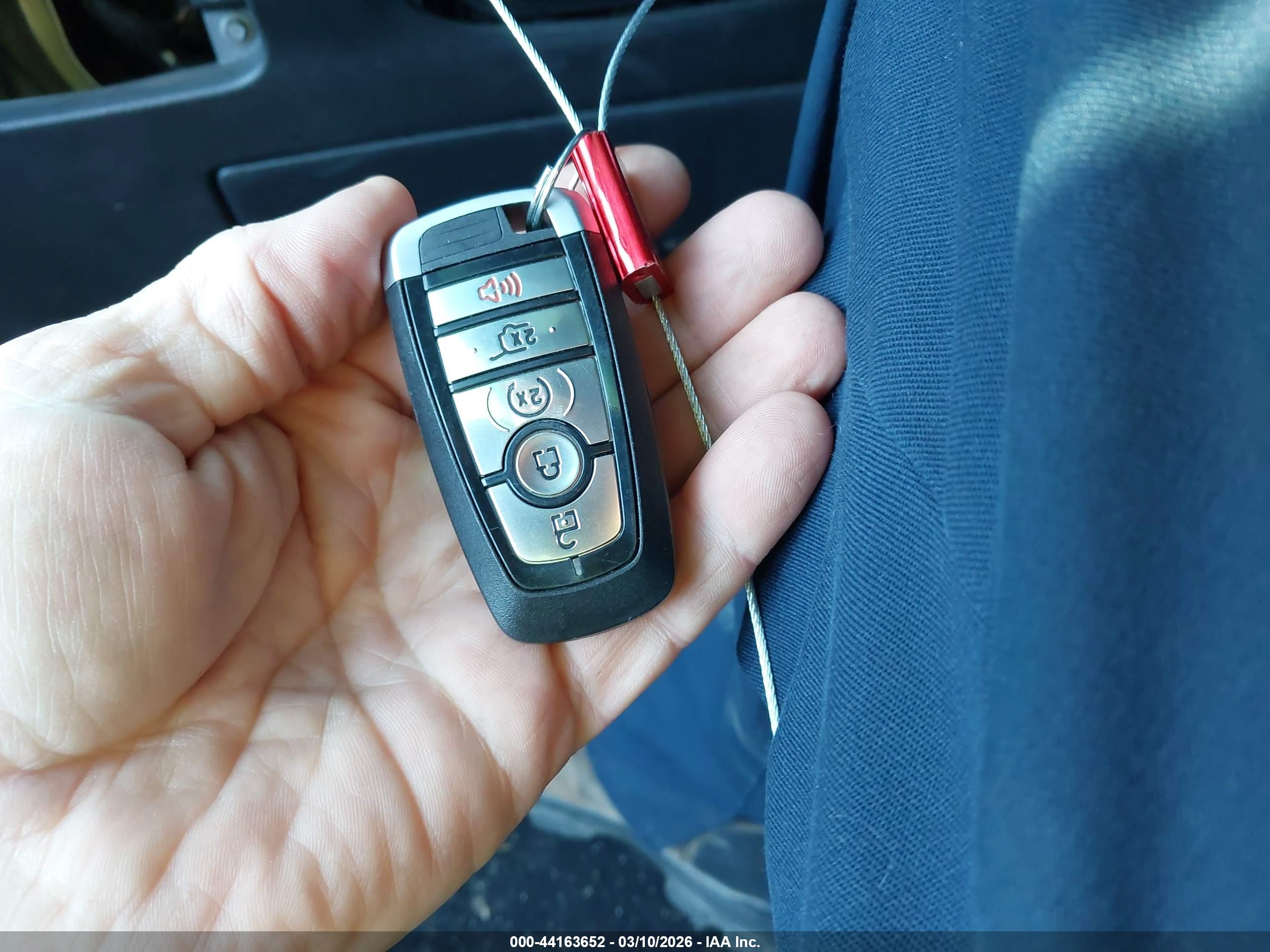 FORD EDGE image 11