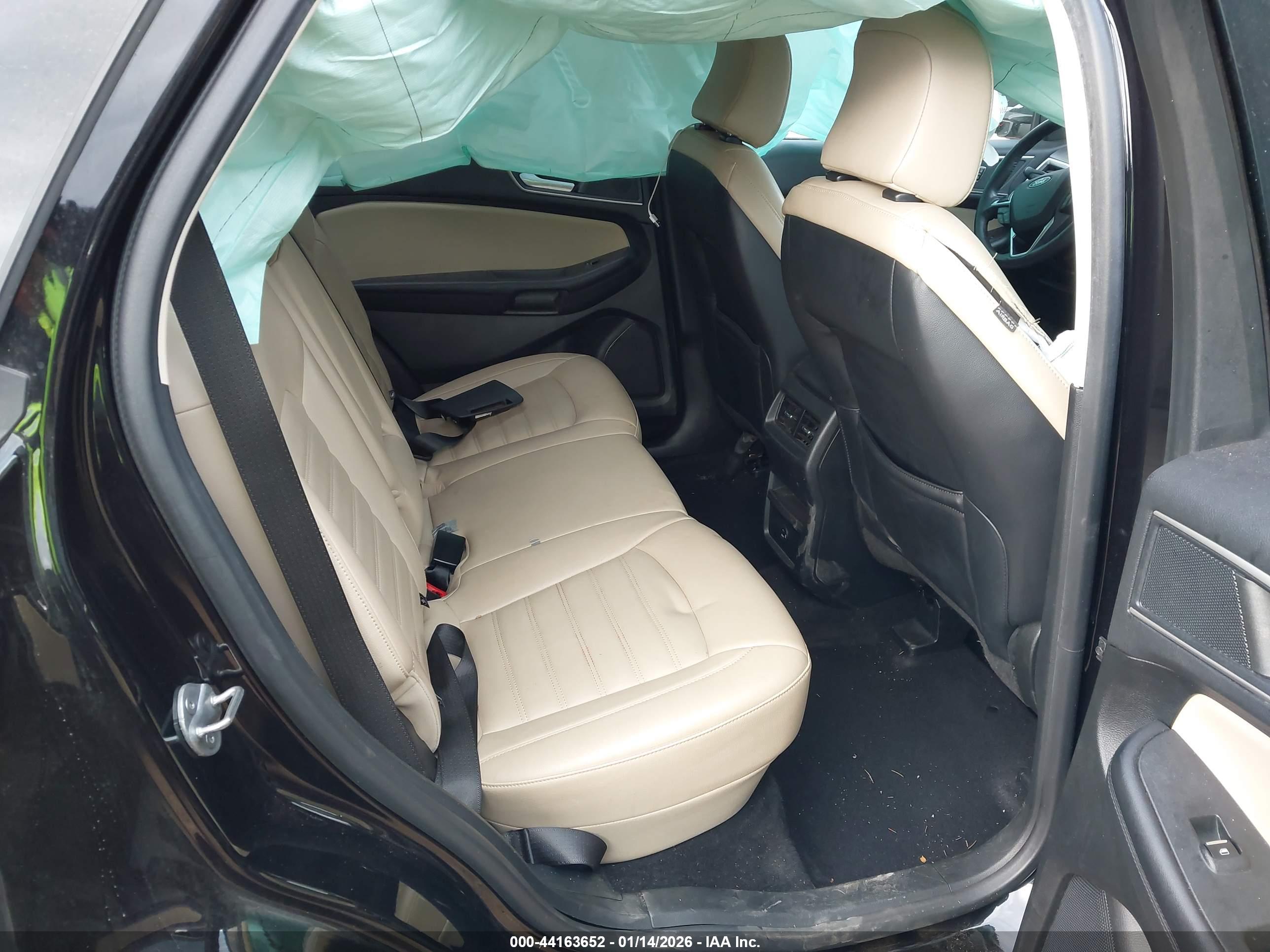 FORD EDGE image 8