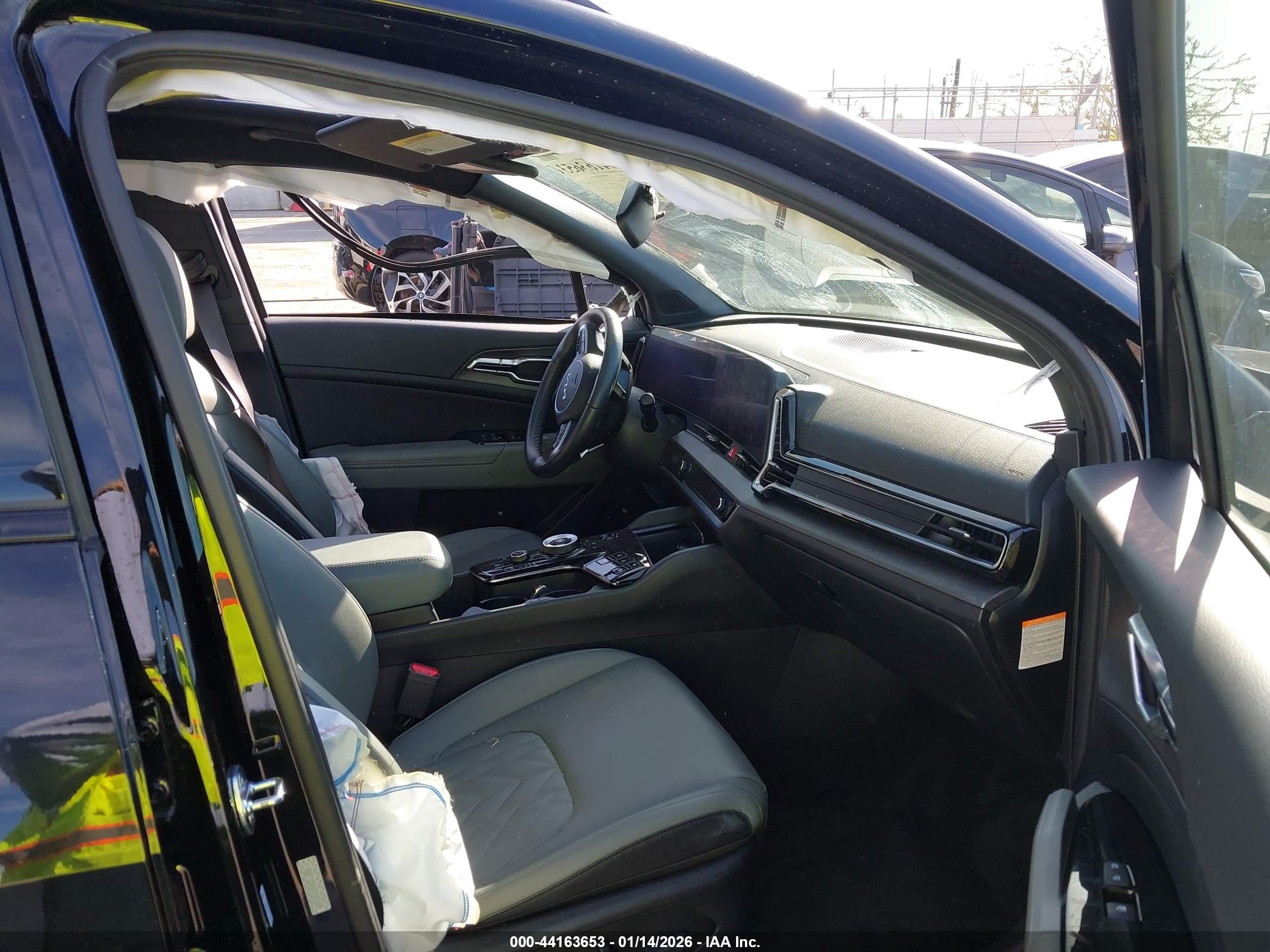 KIA SPORTAGE image 5
