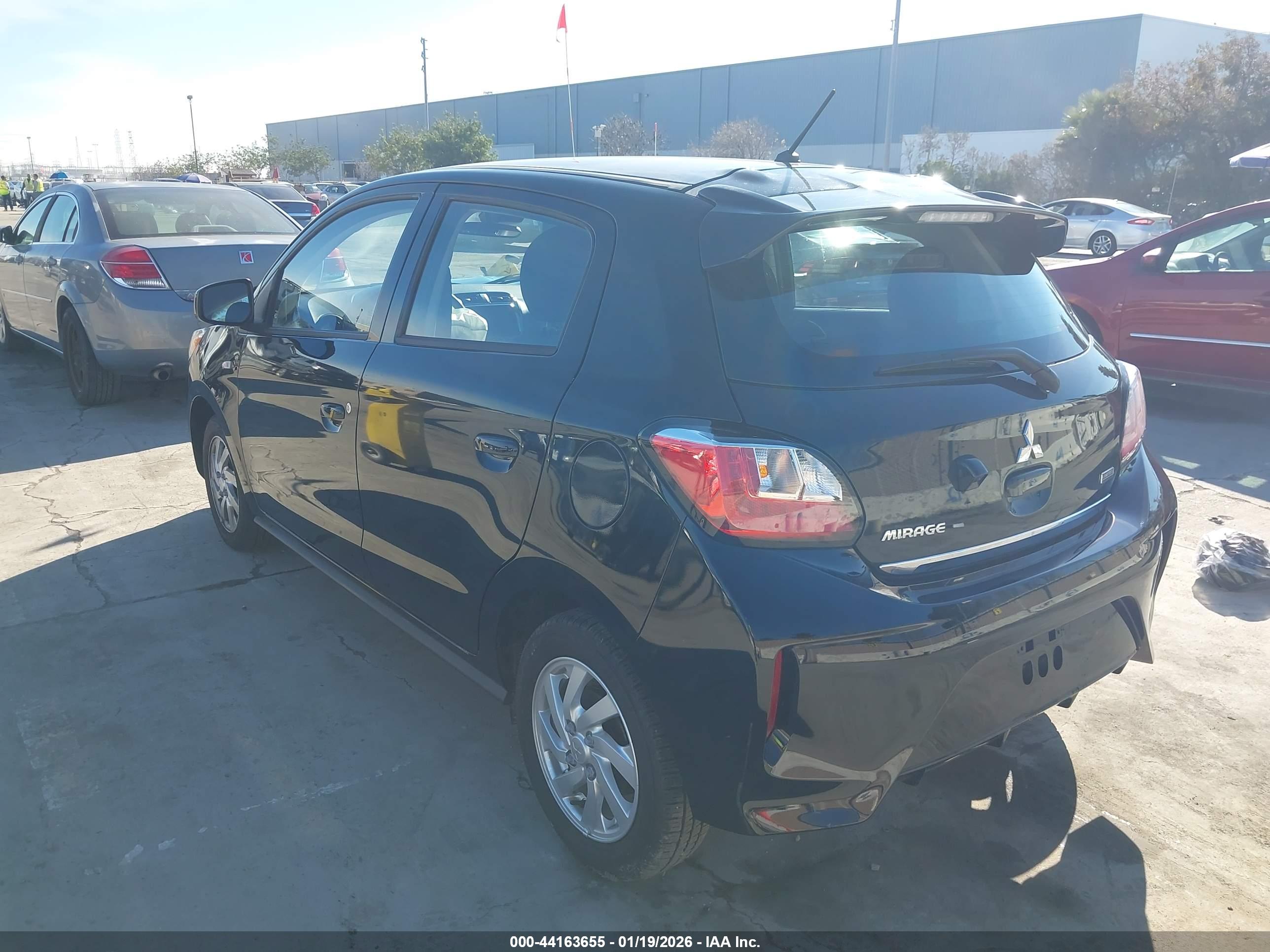 MITSUBISHI MIRAGE image 3