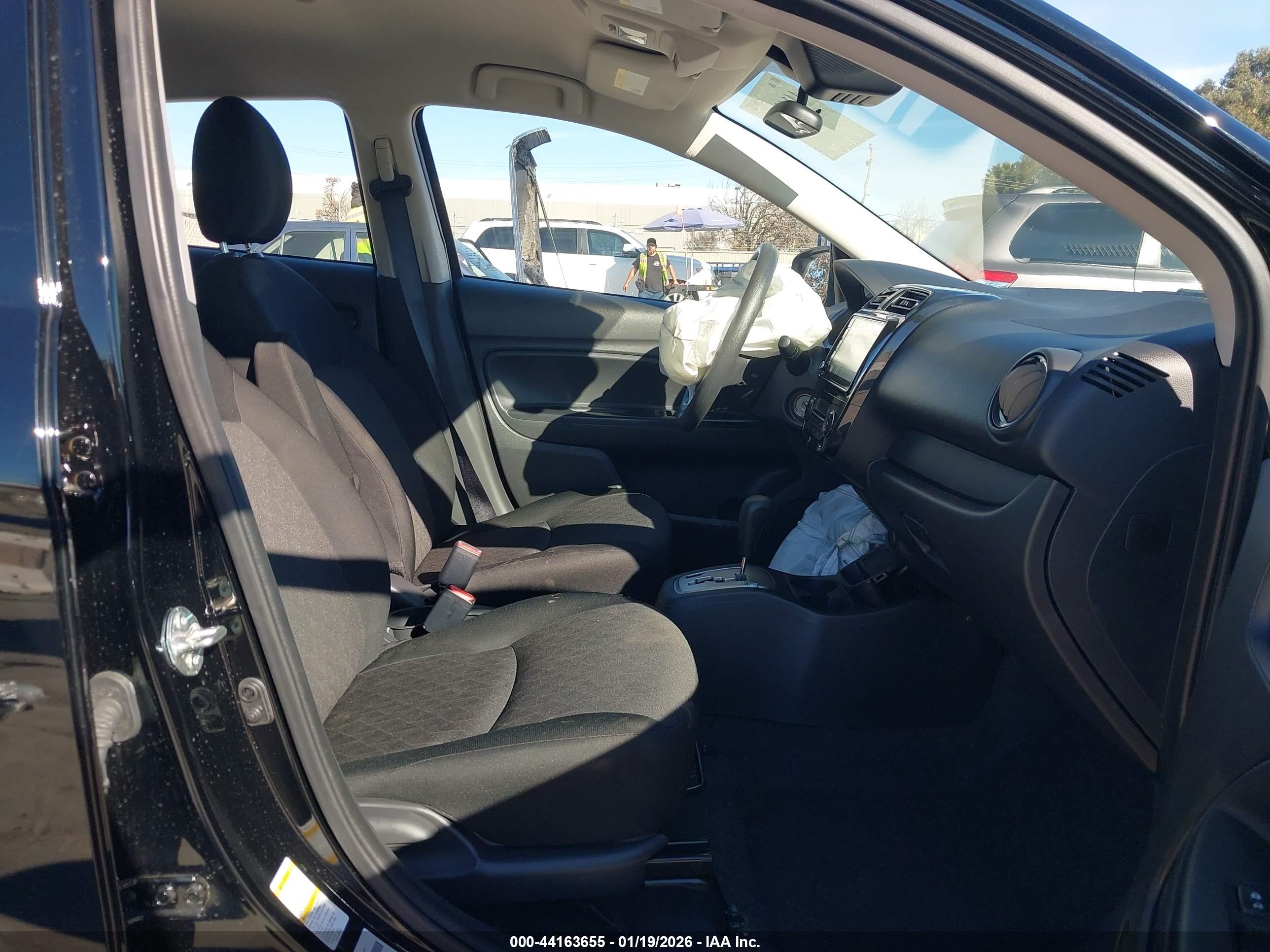 MITSUBISHI MIRAGE image 5