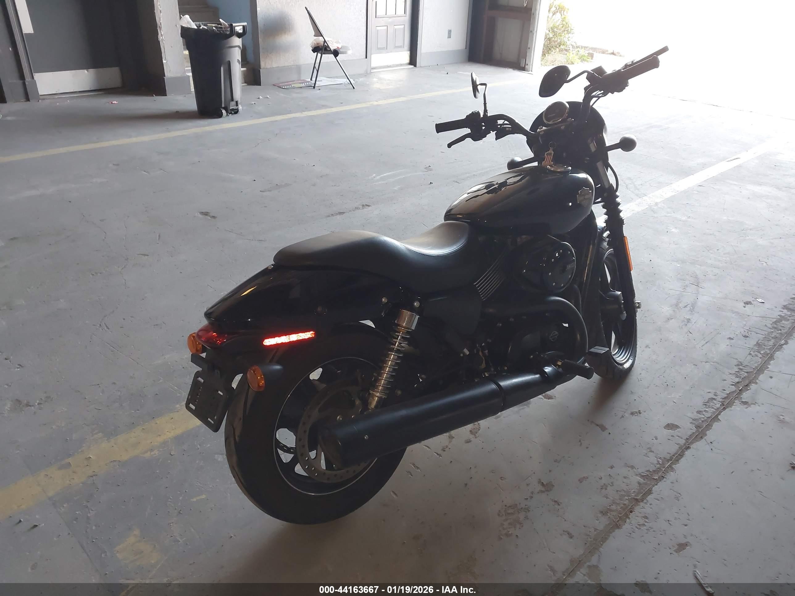 HARLEY-DAVIDSON XG750 image 4