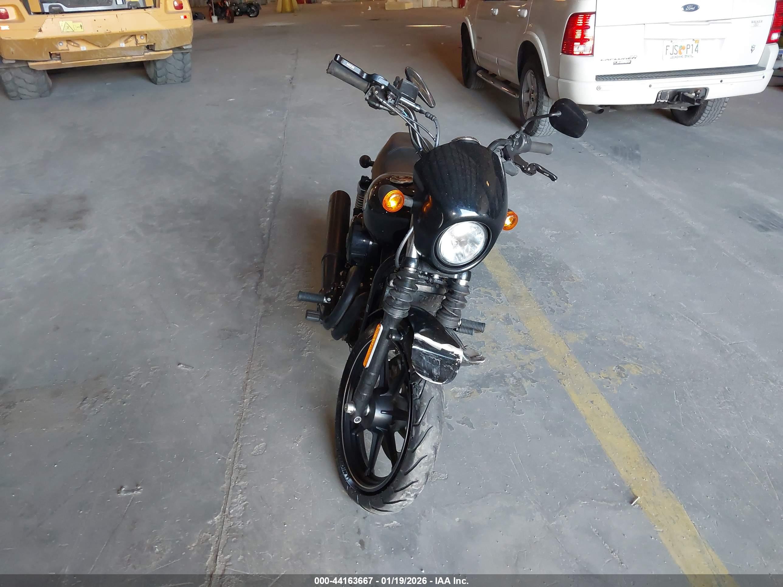 HARLEY-DAVIDSON XG750 image 5