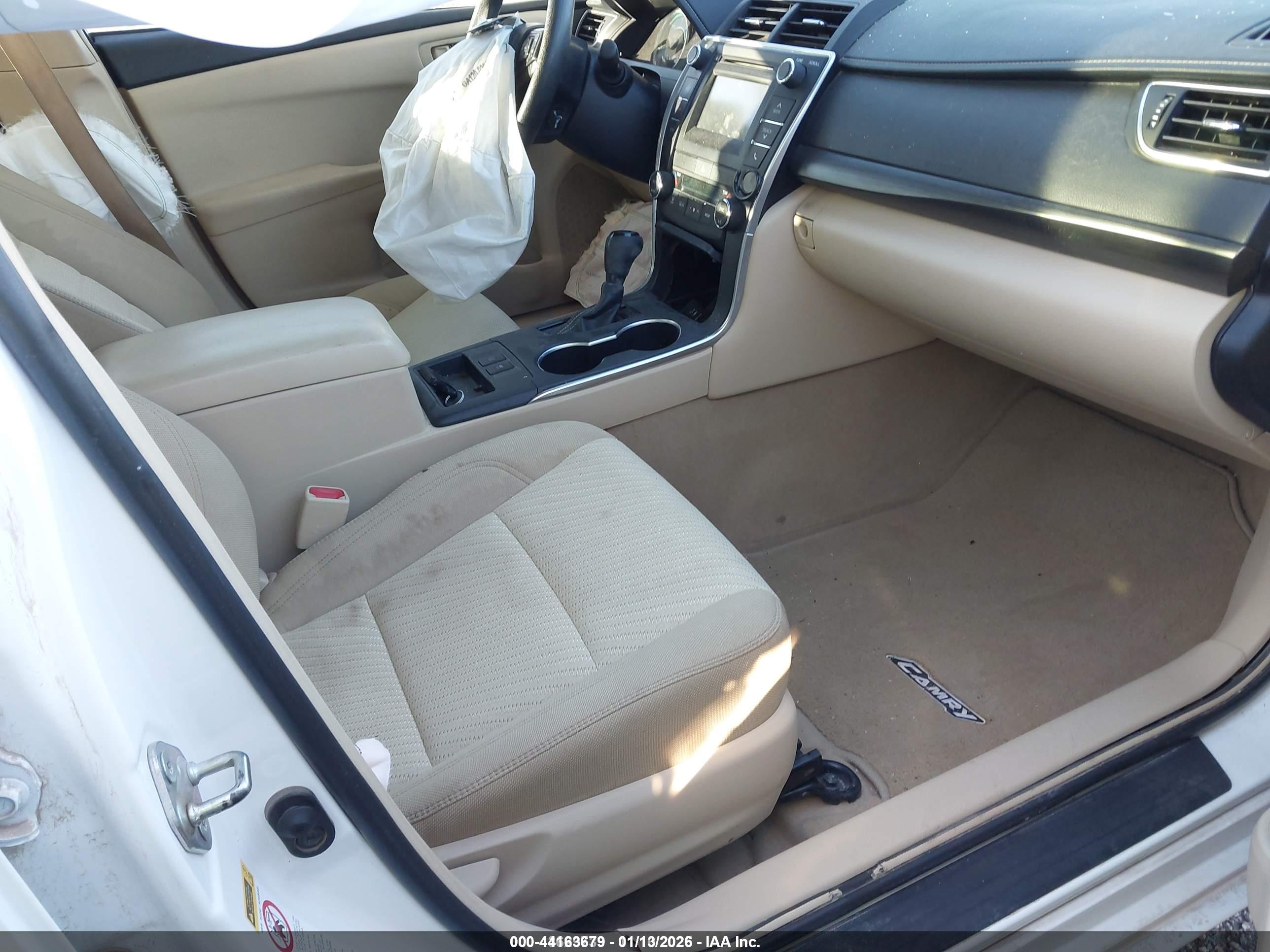TOYOTA CAMRY image 5