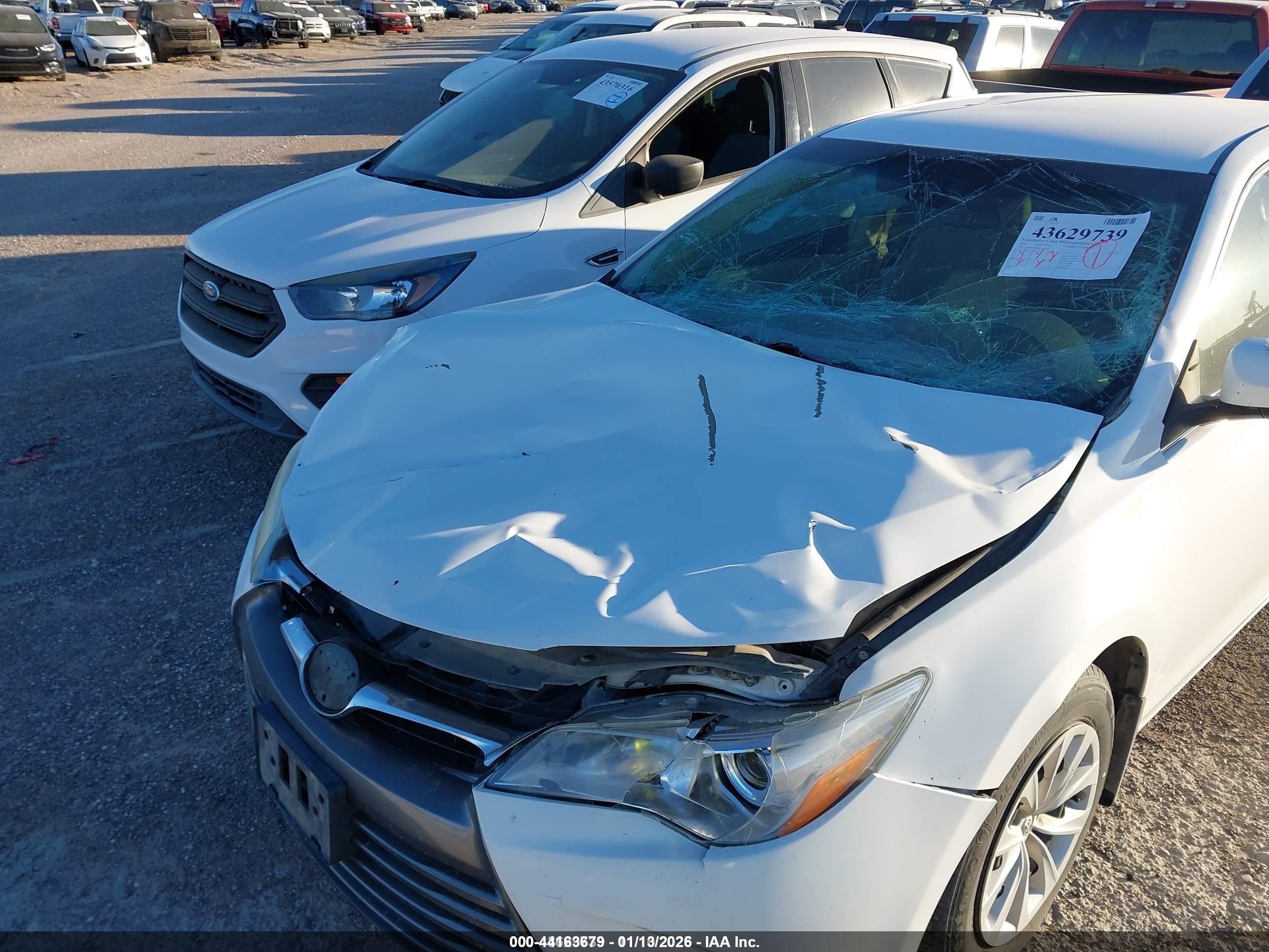 TOYOTA CAMRY image 6