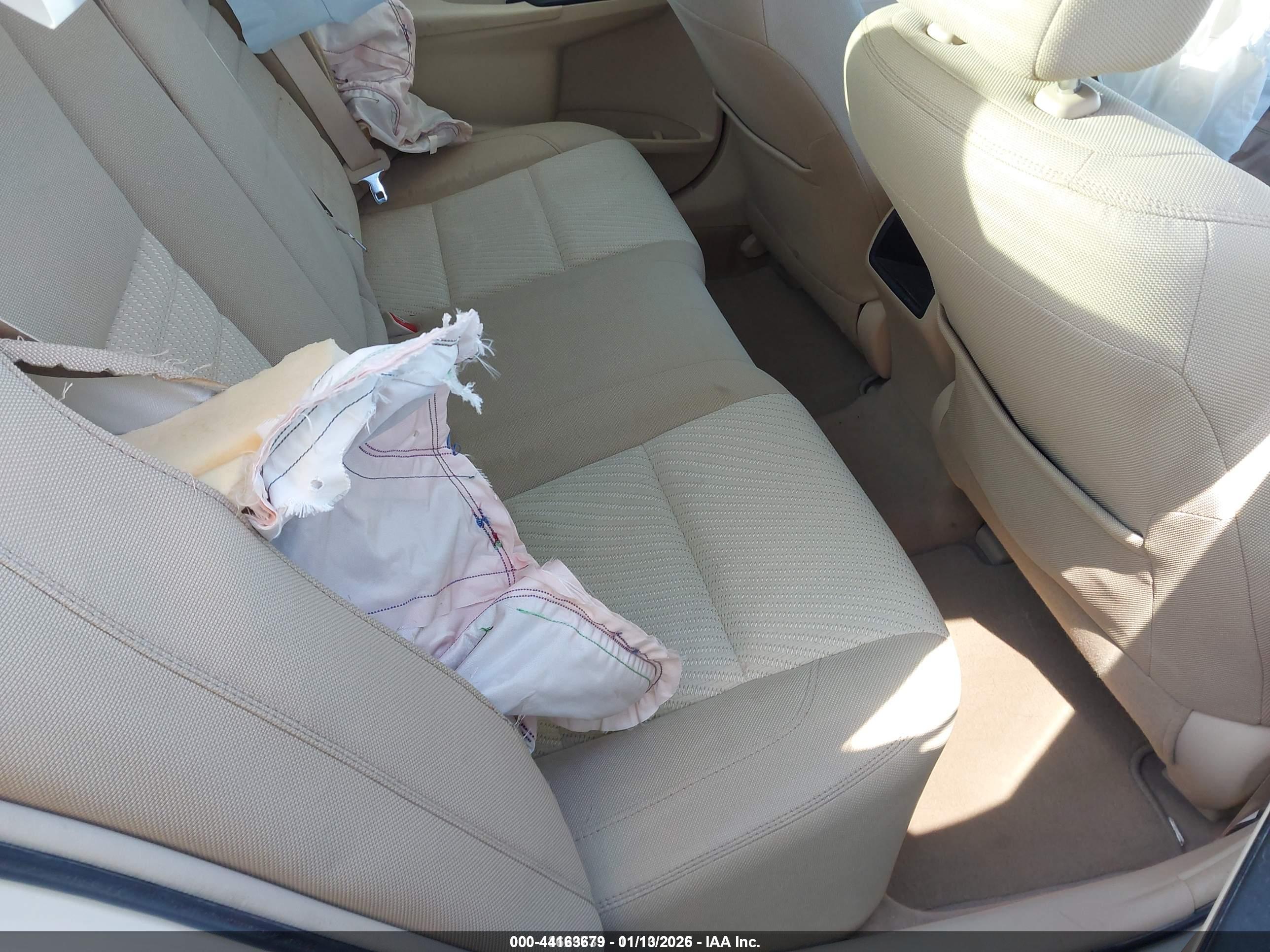 TOYOTA CAMRY image 8
