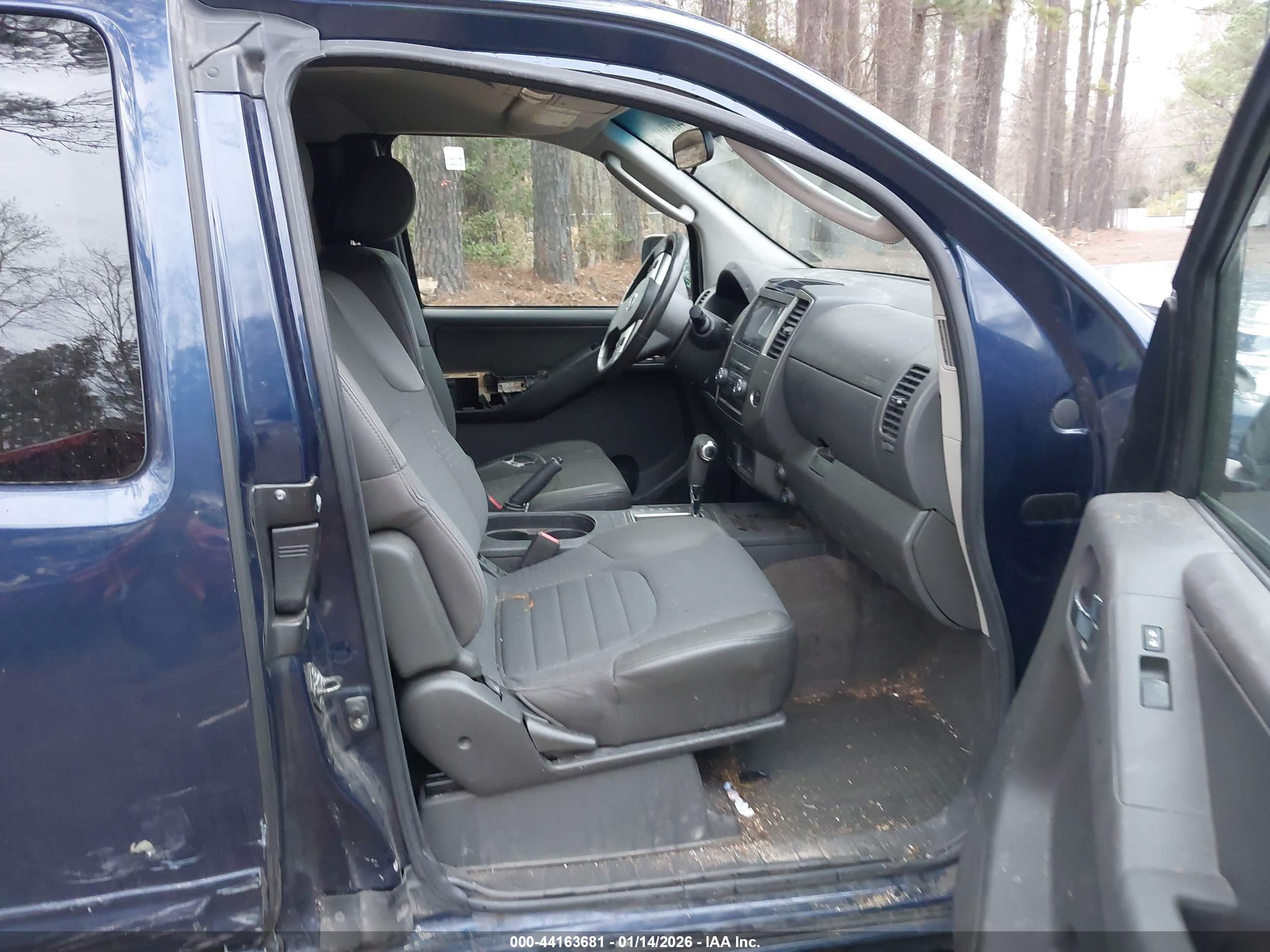 NISSAN FRONTIER image 5