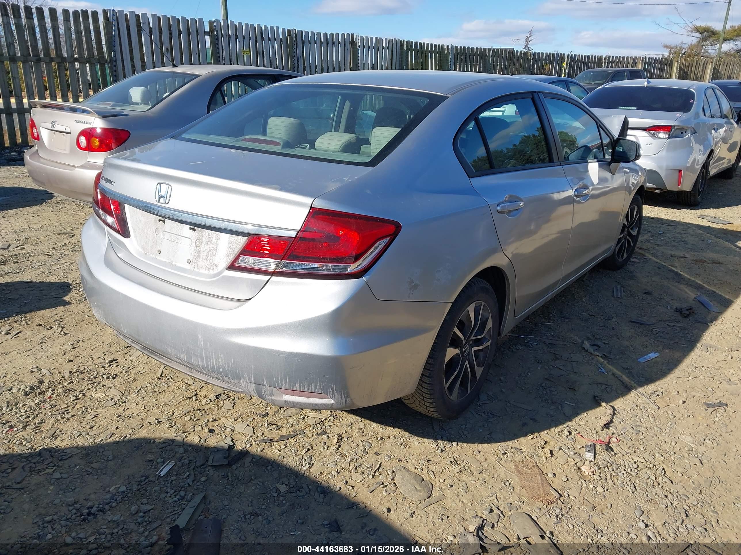 HONDA CIVIC image 4