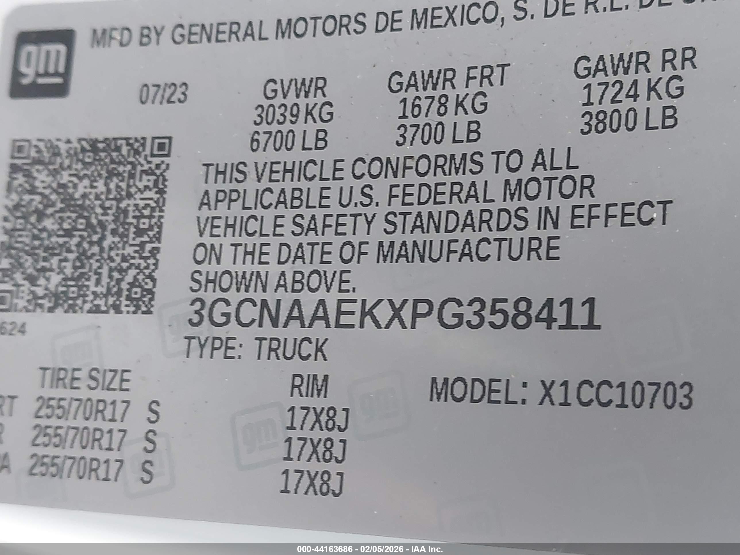 CHEVROLET SILVERADO image 9