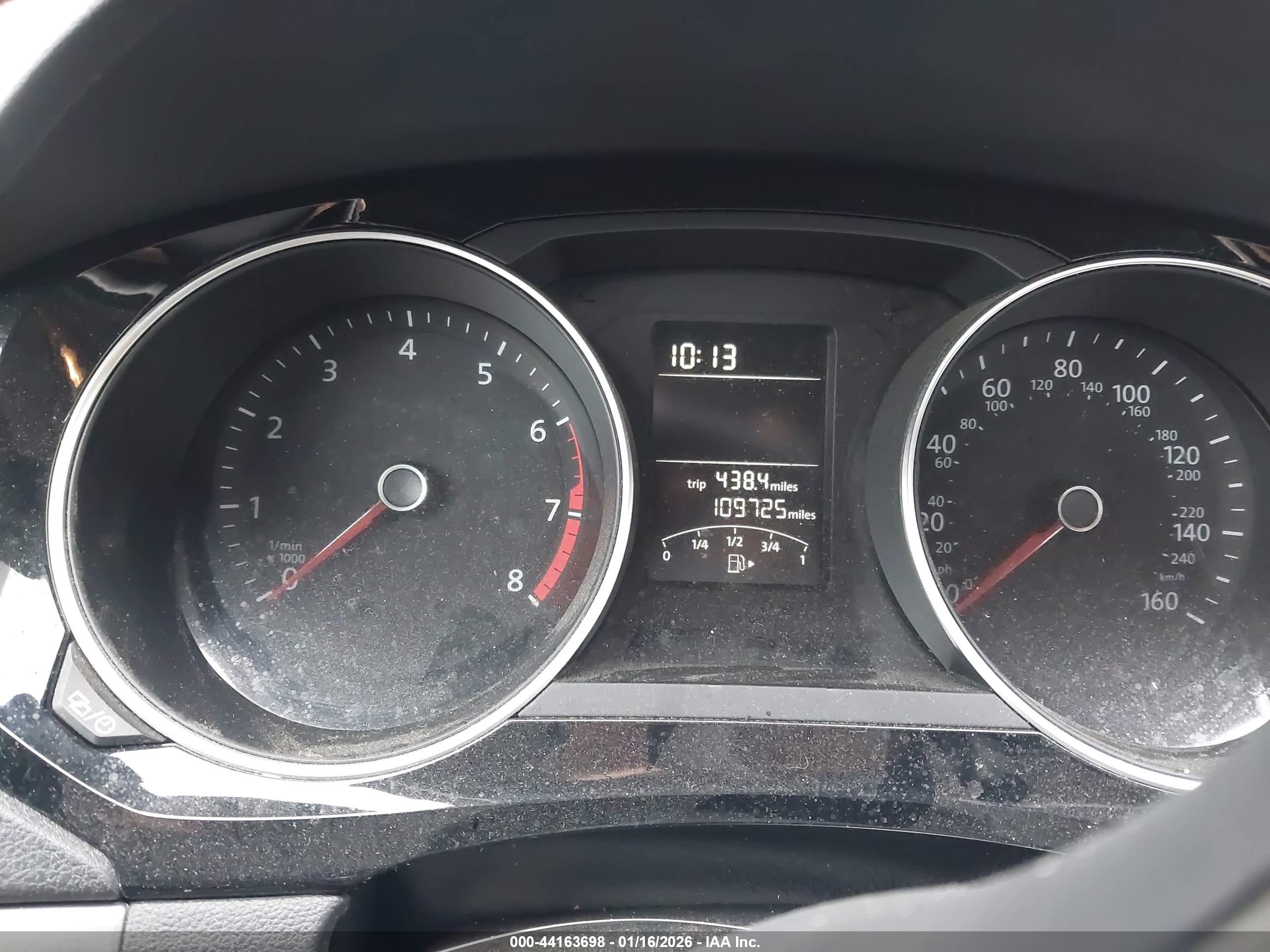 VOLKSWAGEN JETTA image 7