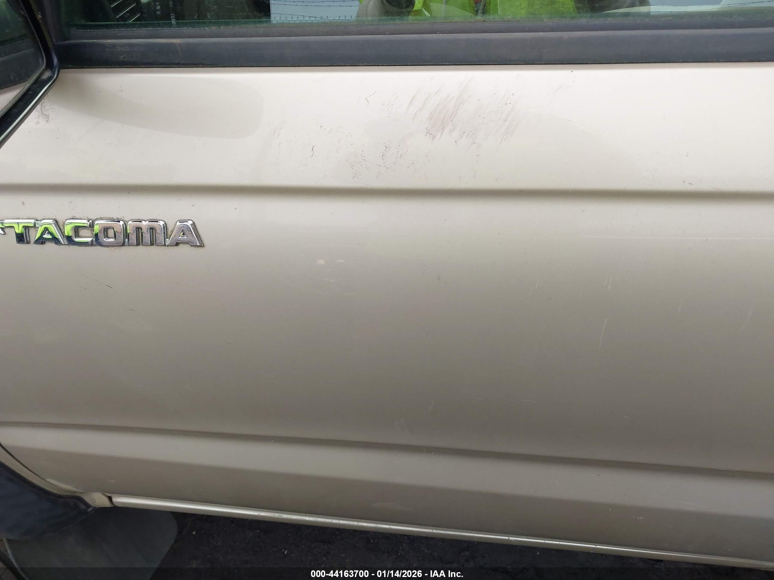 TOYOTA TACOMA image 6