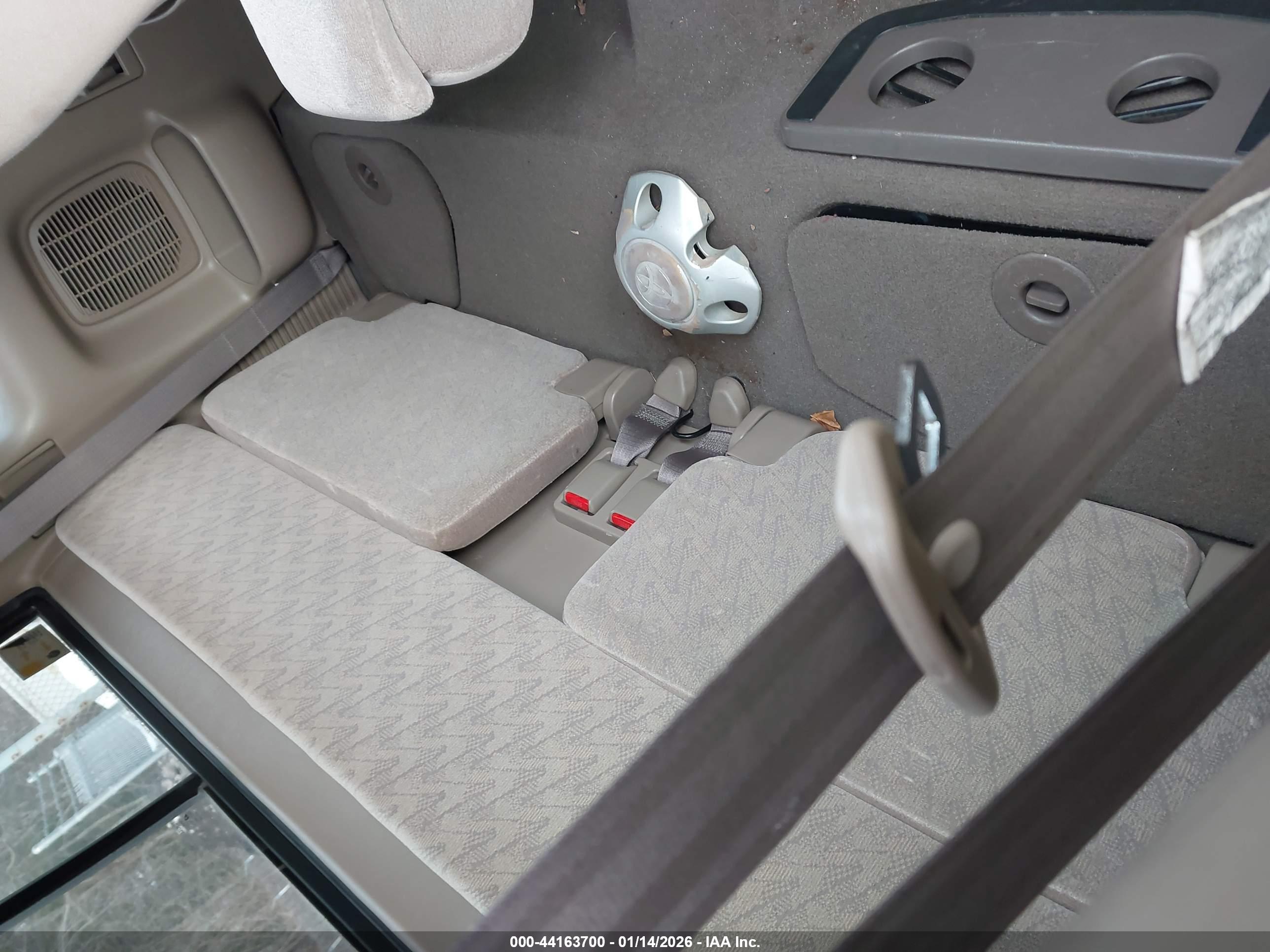 TOYOTA TACOMA image 8