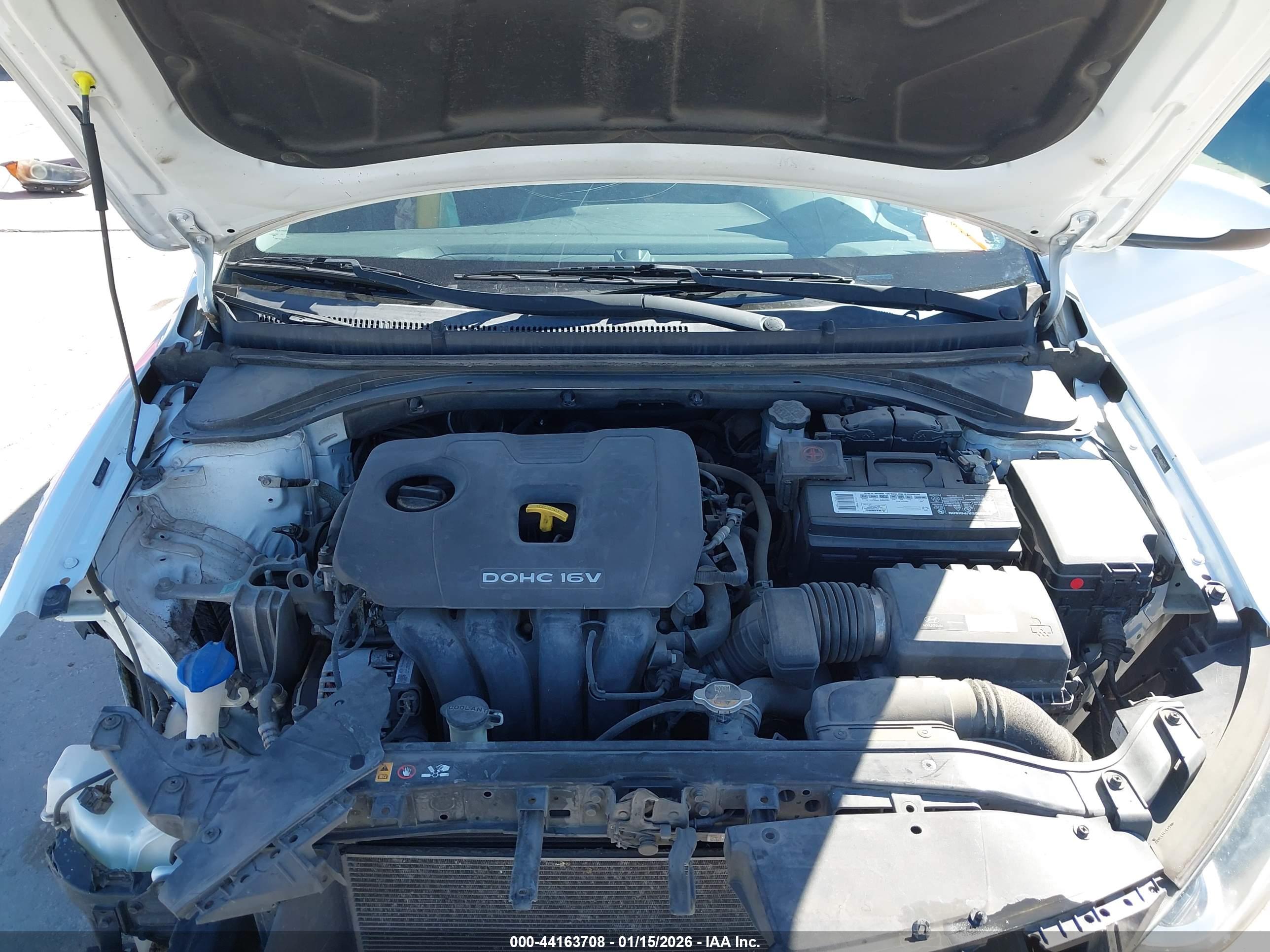 HYUNDAI ELANTRA image 10