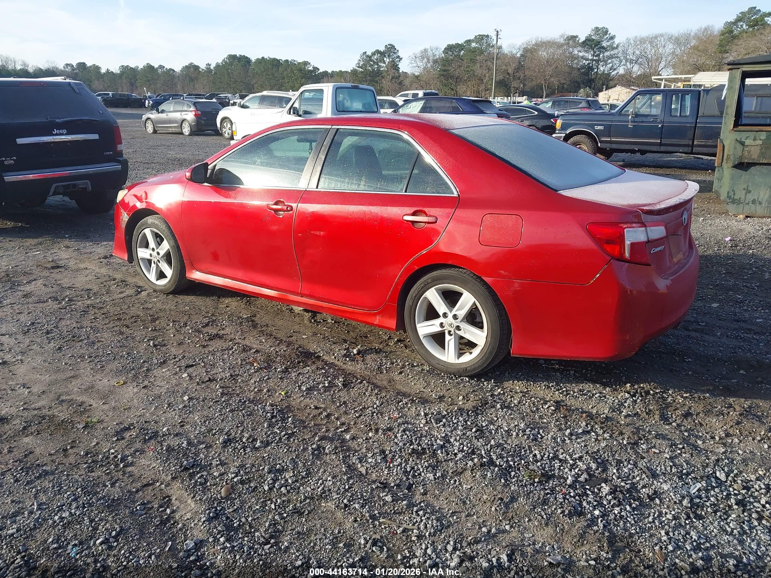 TOYOTA CAMRY image 3