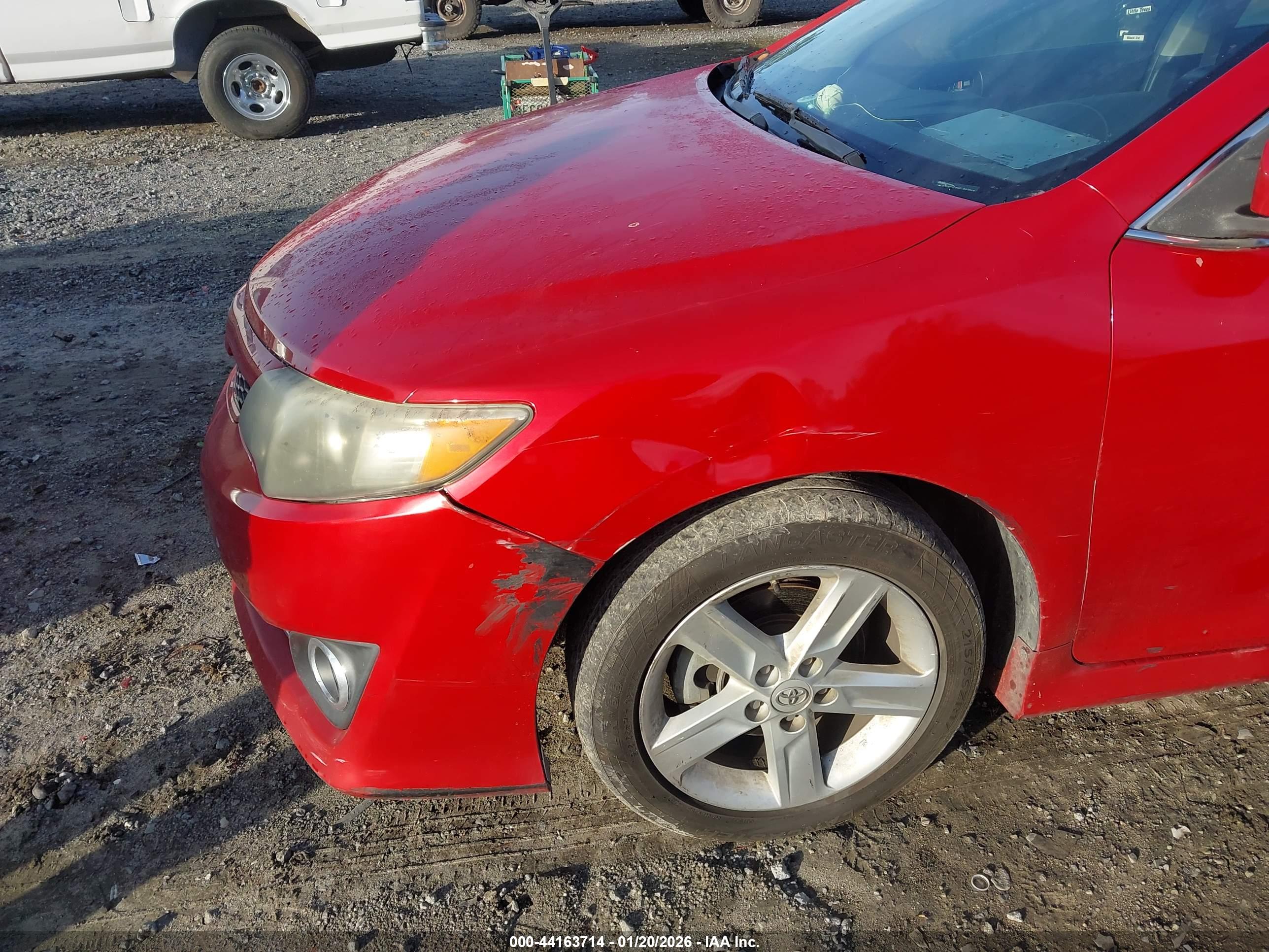 TOYOTA CAMRY image 6