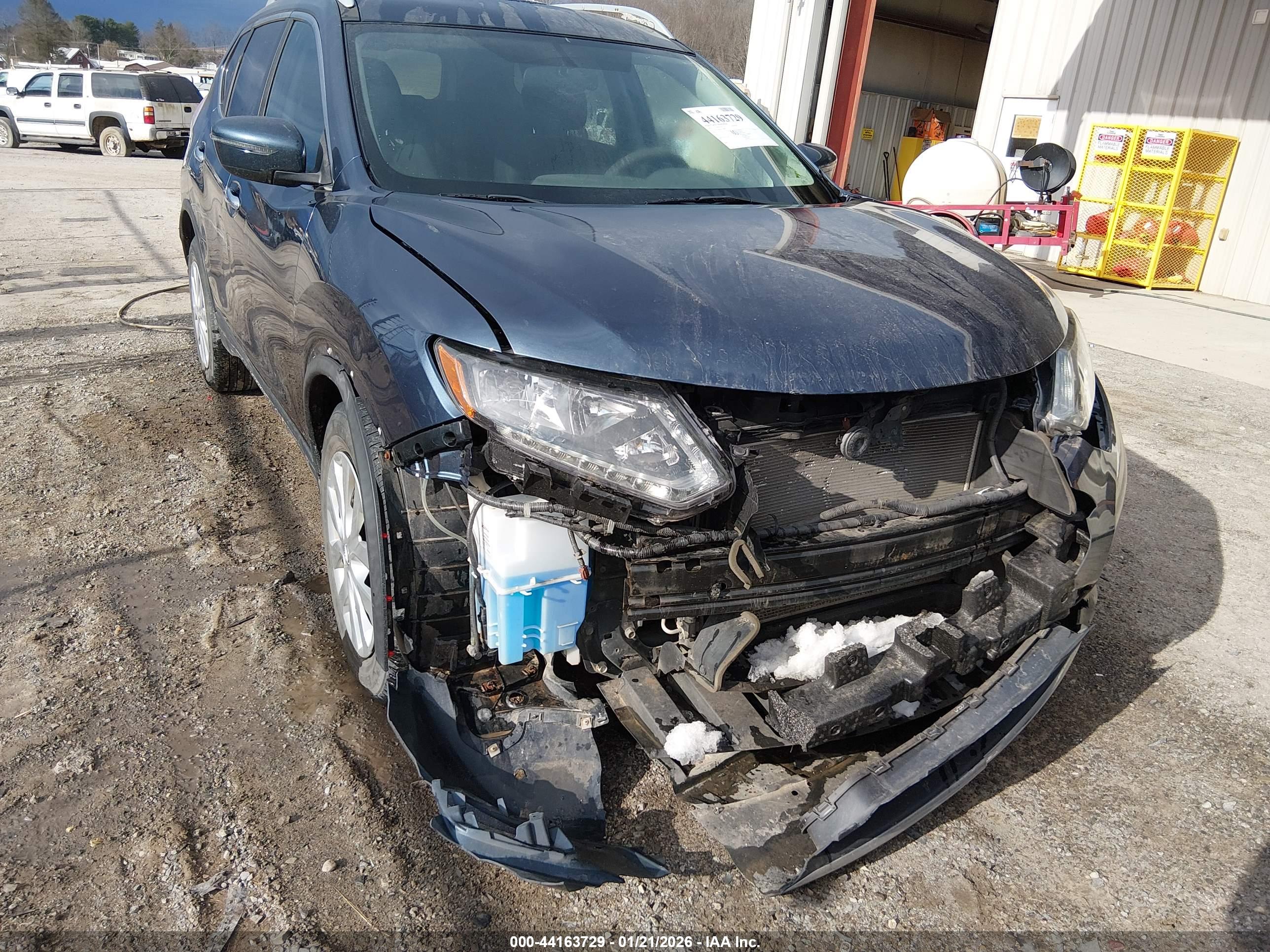 NISSAN ROGUE image 6