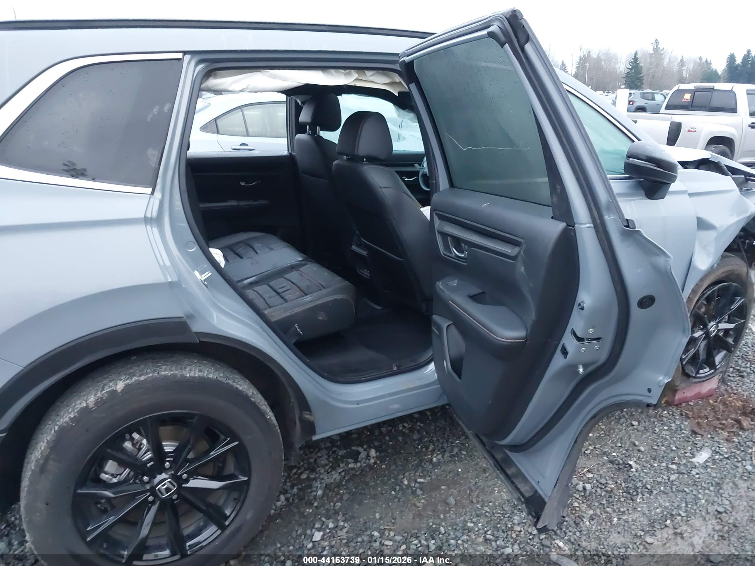 HONDA CR-V image 8