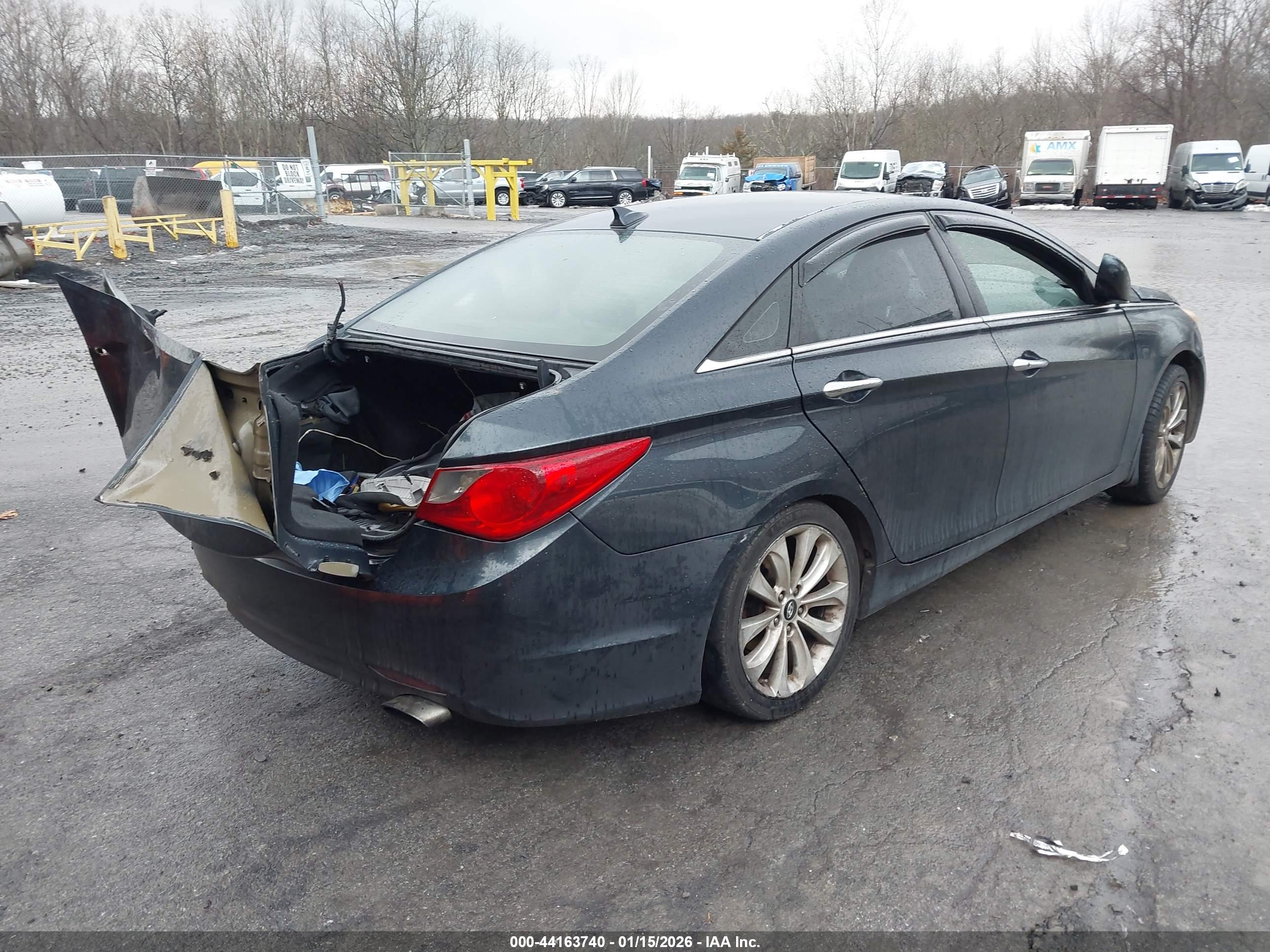 HYUNDAI SONATA image 4