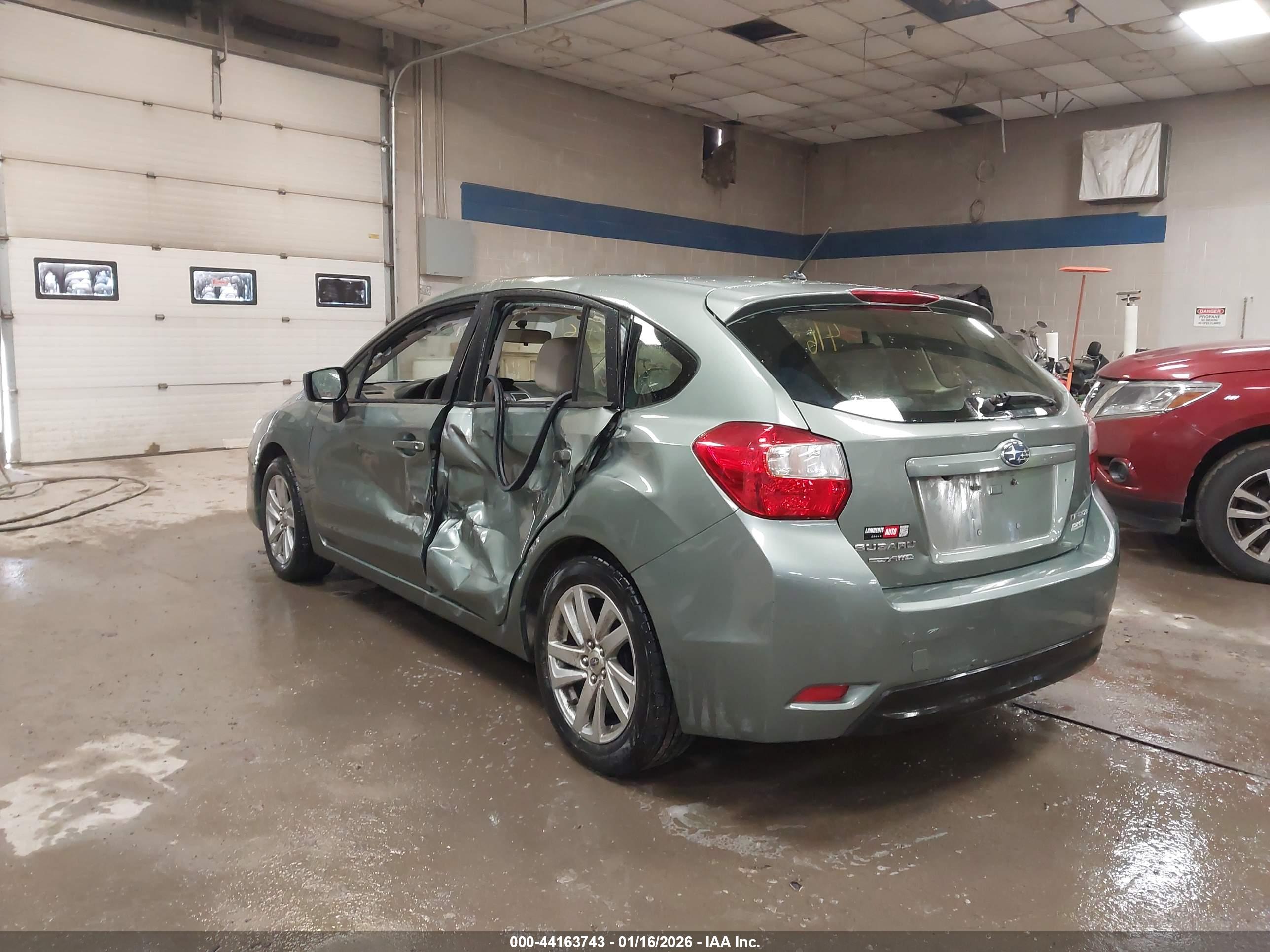 SUBARU IMPREZA image 3