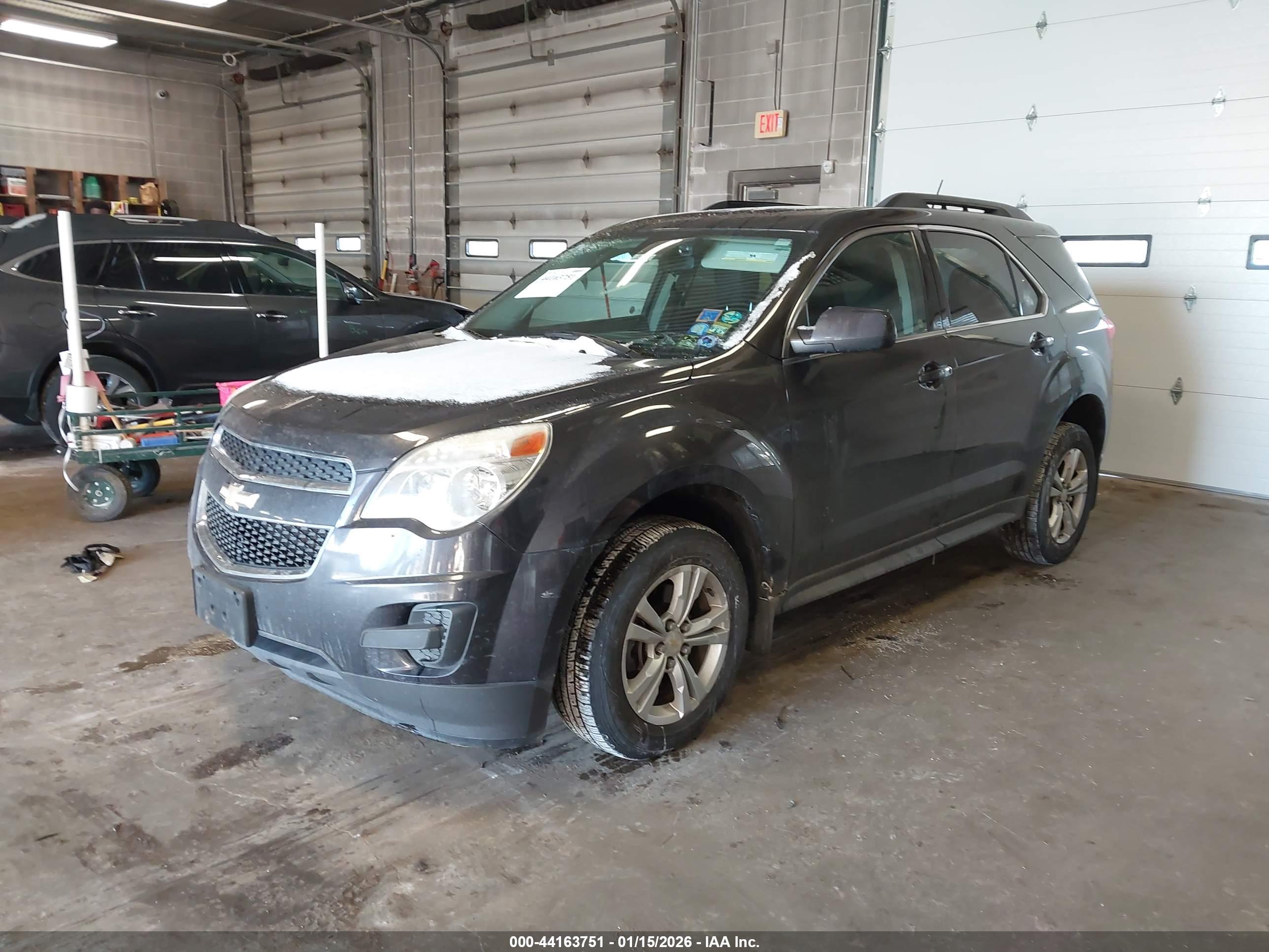CHEVROLET EQUINOX image 2