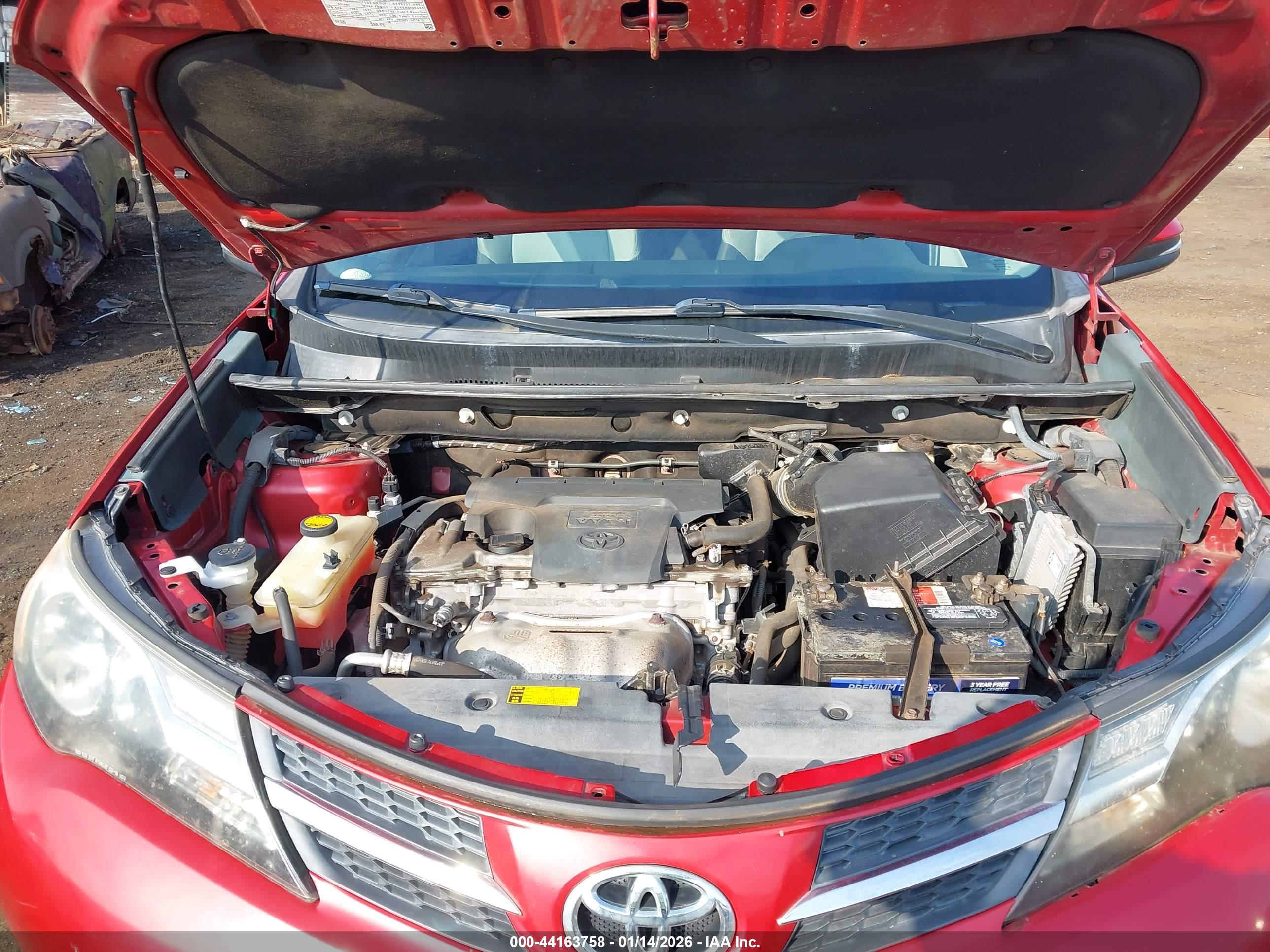 TOYOTA RAV4 image 10