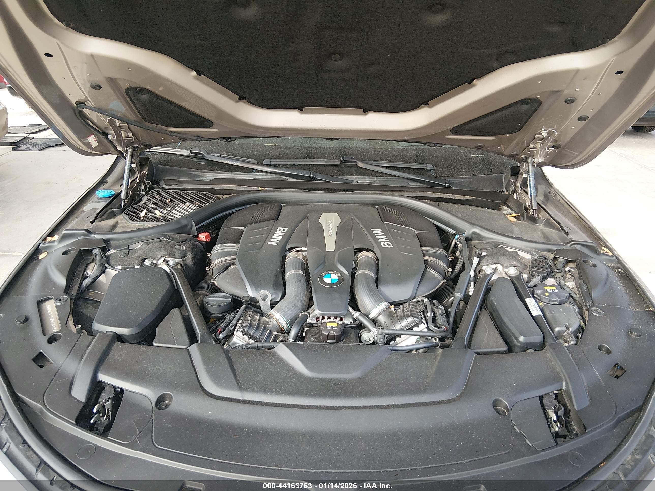 BMW 750I image 10
