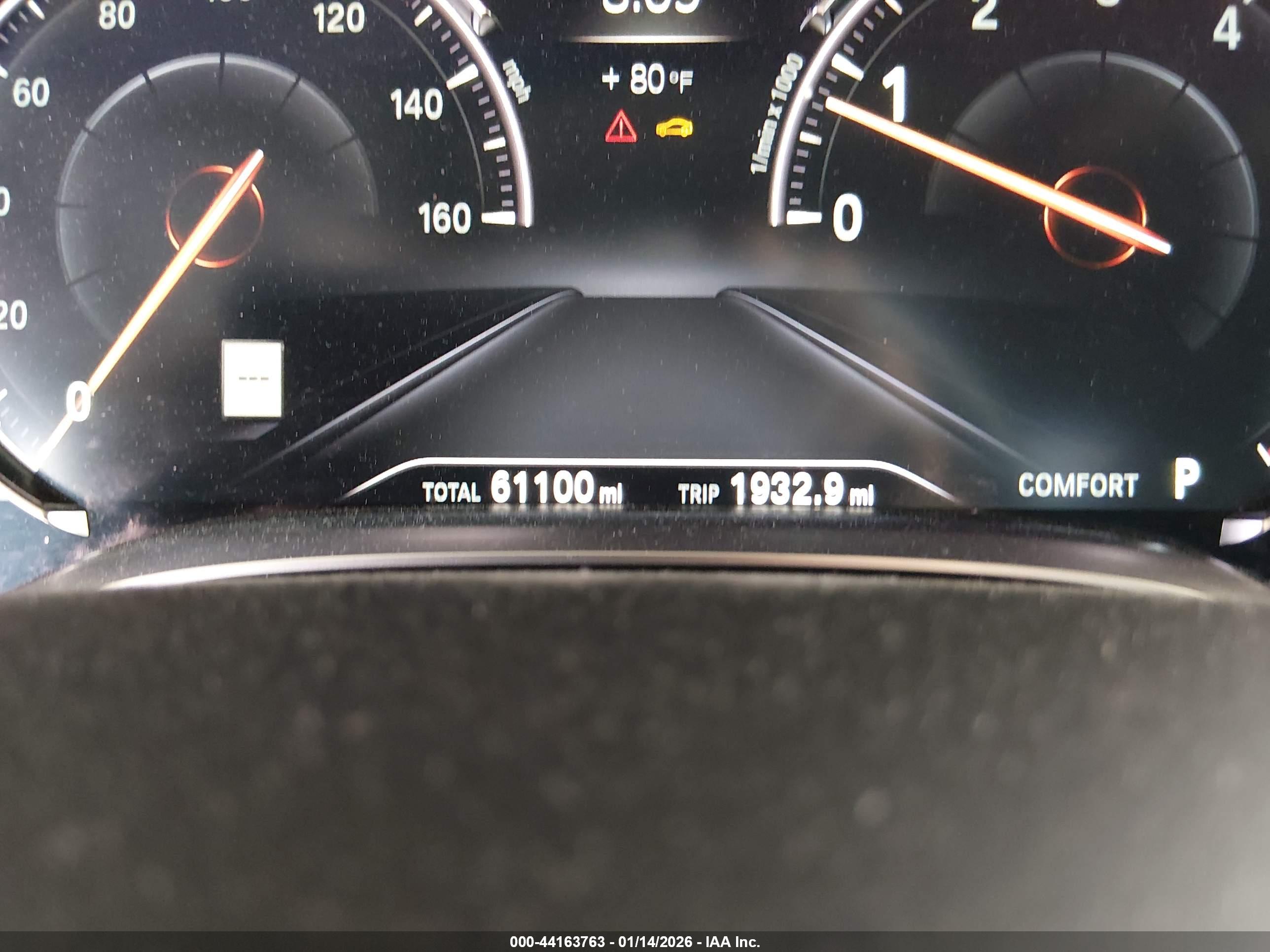 BMW 750I image 7