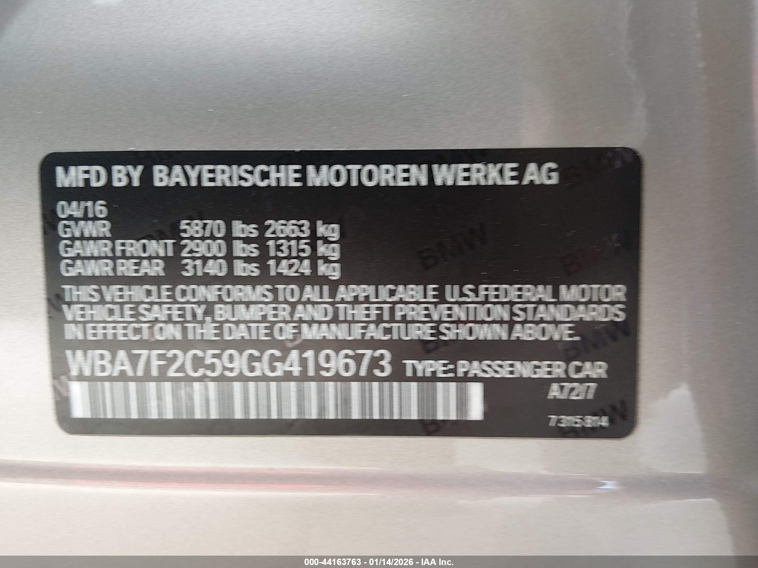 BMW 750I image 9