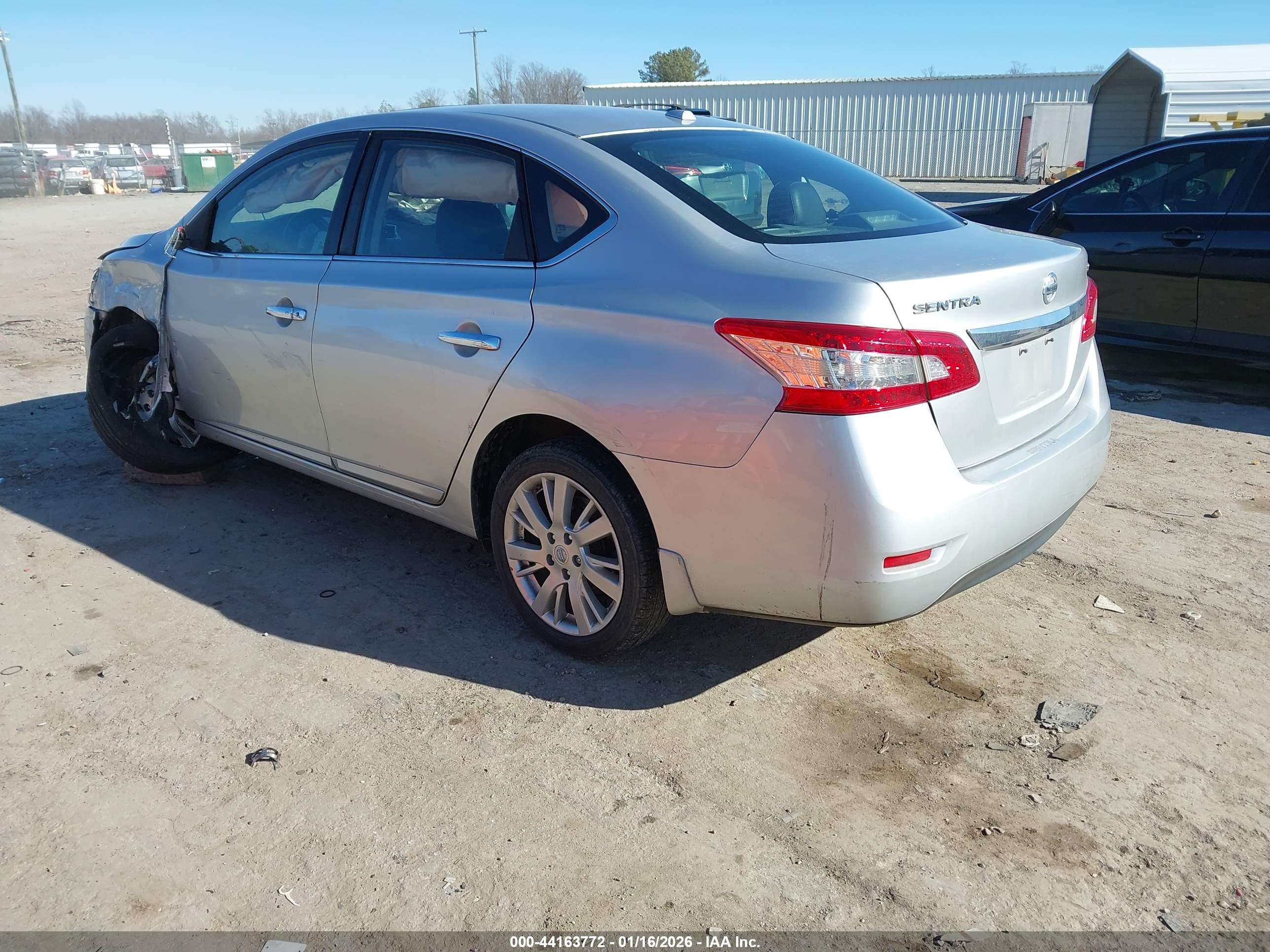 NISSAN SENTRA image 3