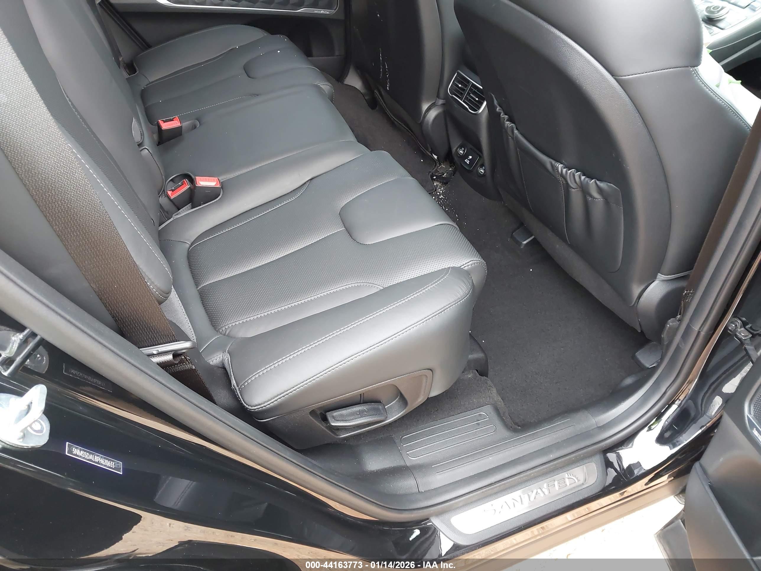 HYUNDAI SANTA image 8
