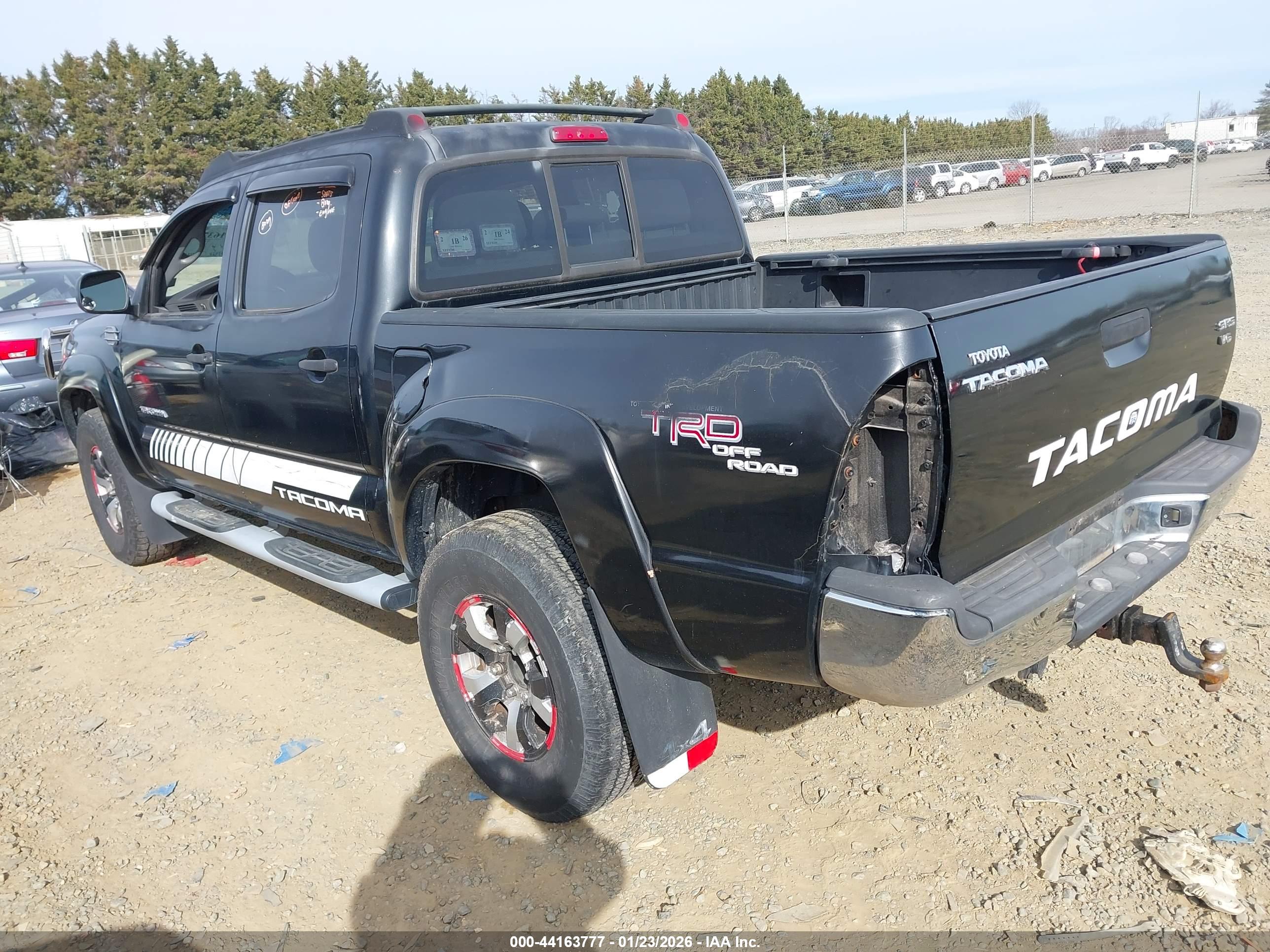 TOYOTA TACOMA image 3