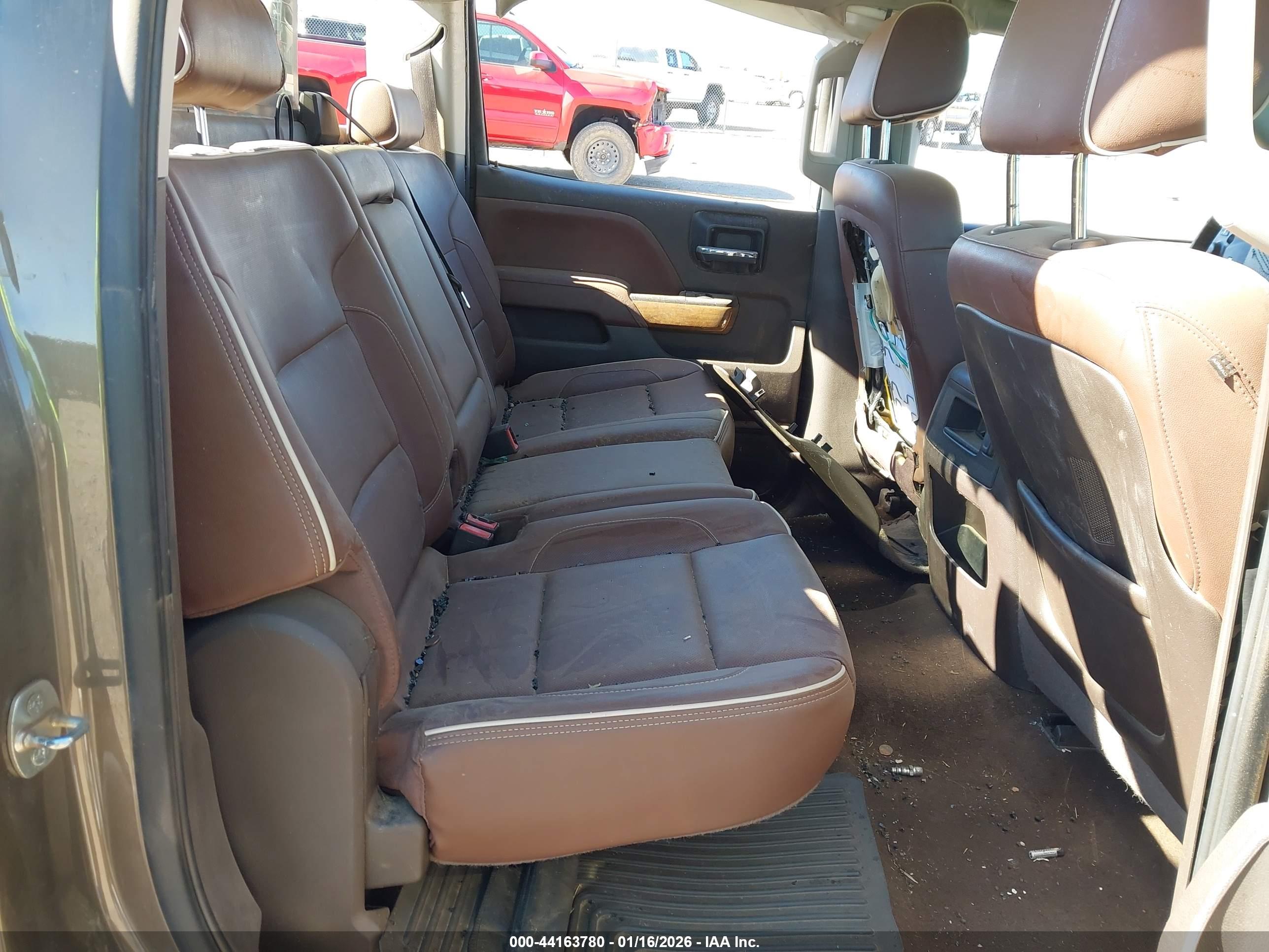 CHEVROLET SILVERADO image 8
