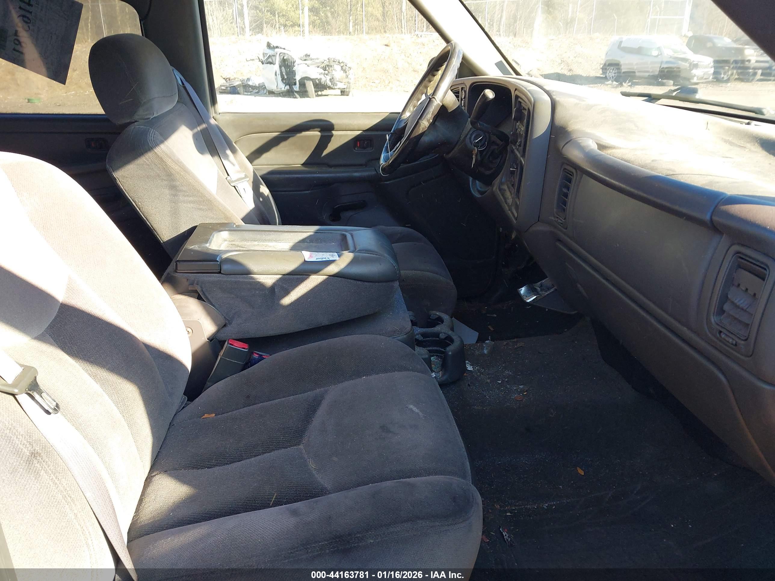 GMC SIERRA image 5