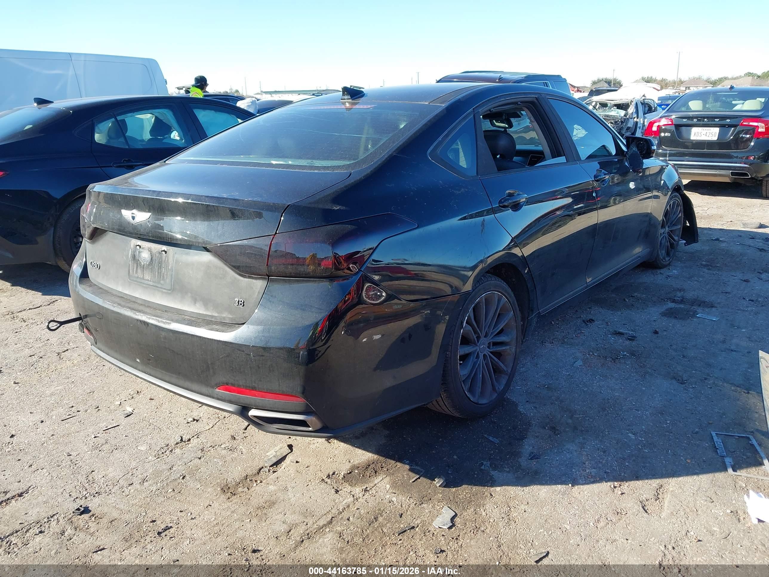 HYUNDAI GENESIS image 4